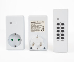Plug set with remote control