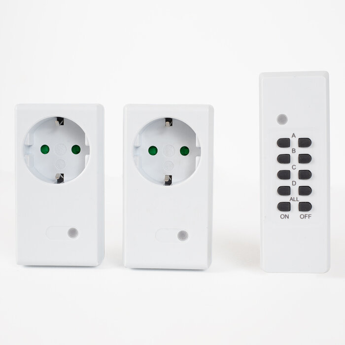 Plug set with remote control