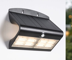 Schwarze Solar-Wandleuchte mit Sensor Double Conan, 6,8 W