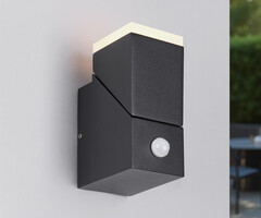 Verstelbare wandlamp buiten Mila met sensor - zwart