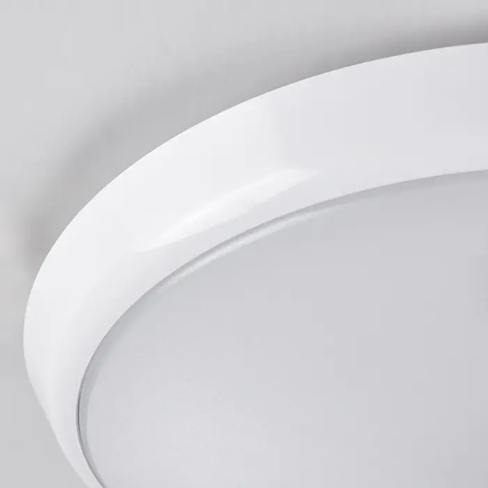 Plafonnière wit Ø25,5 cm met noodunit en CCT switch 3000/4000/6000K