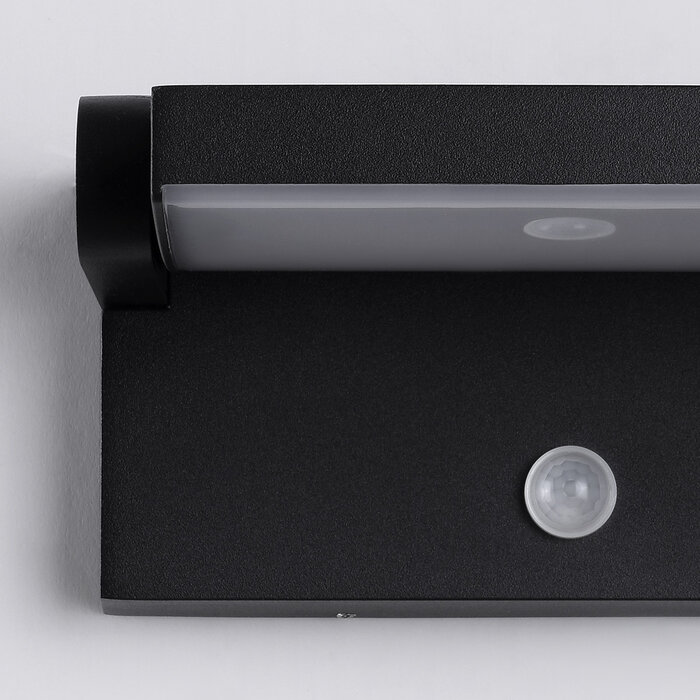 Verstelbare wandlamp Berlin met sensor - zwart