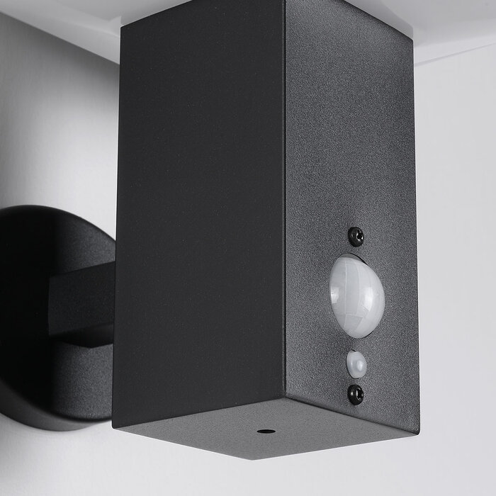 Moderne solar buitenwandlamp zwart met sensor - Aila