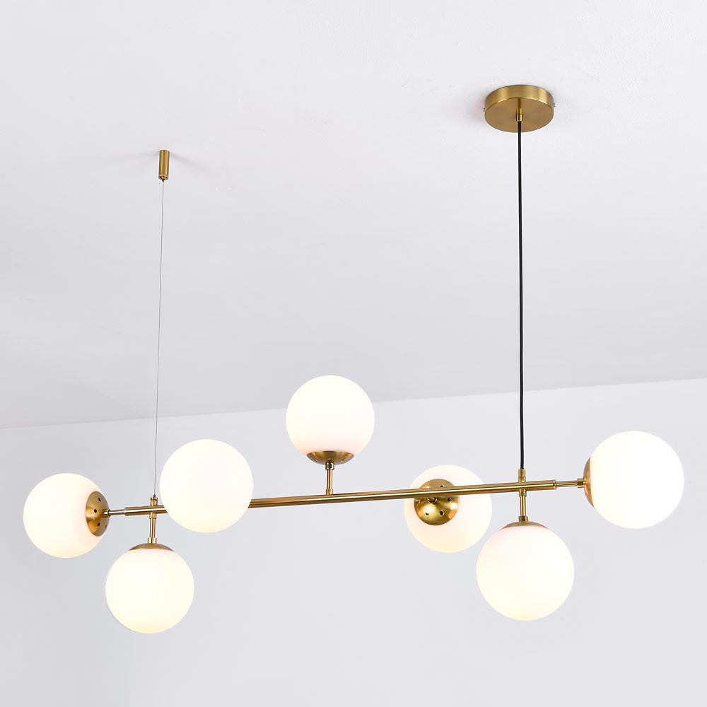 Design hanglamp Hepta met melkglazen bollen