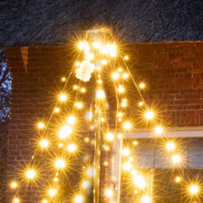 Kerstboom voor buiten met vlaggenmast