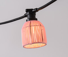 Roze prikkabel kap met rotanlook (returns not accepted)