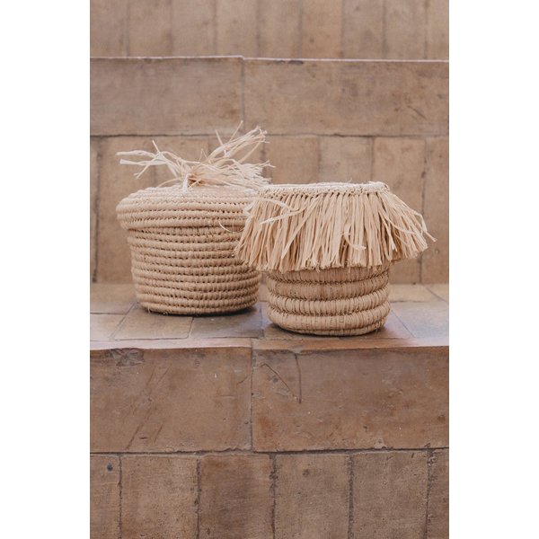 Raffia fringe mandje