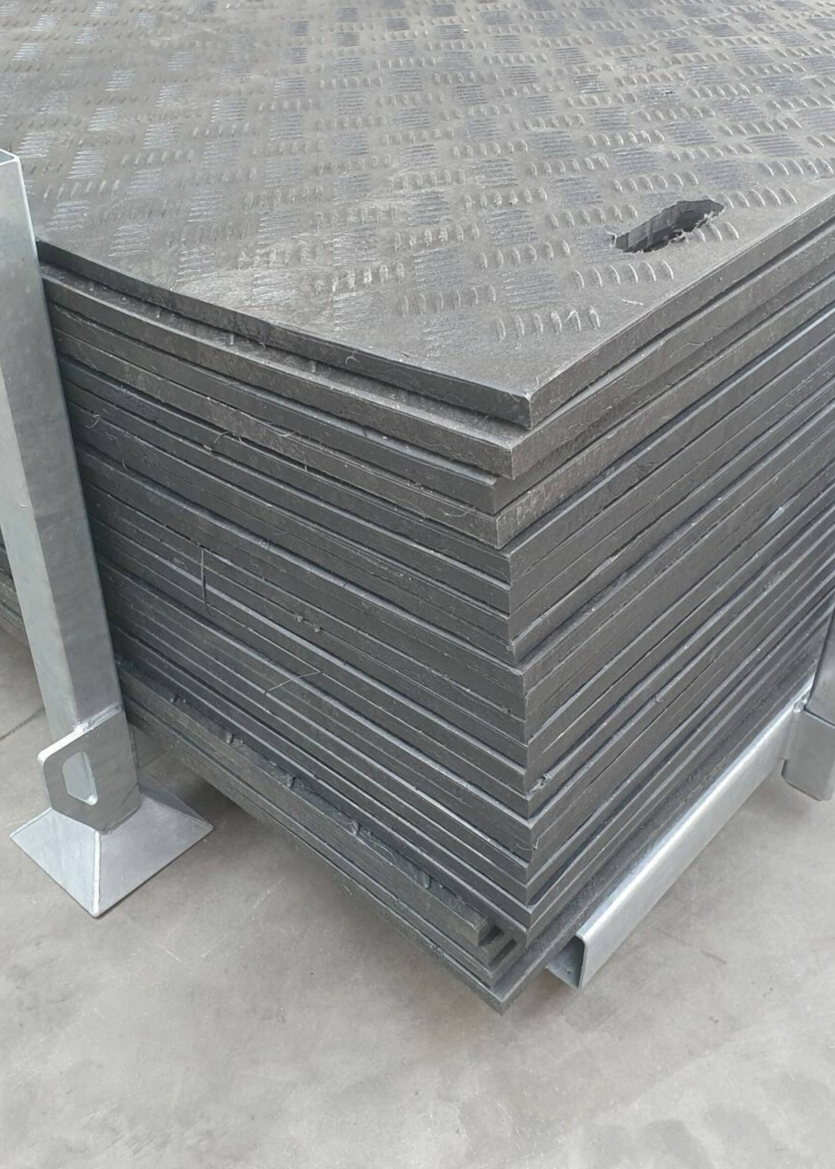Stapelbok + 25 kunststof rijplaten 300x100x1,8cm