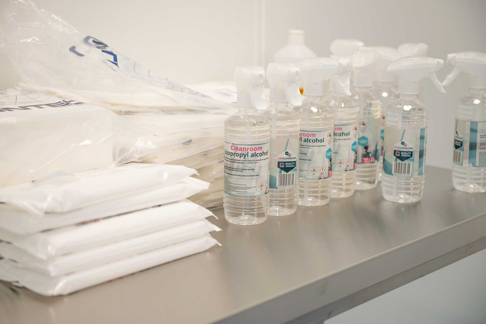 61m² Cleanroom voor RM Precision — 2