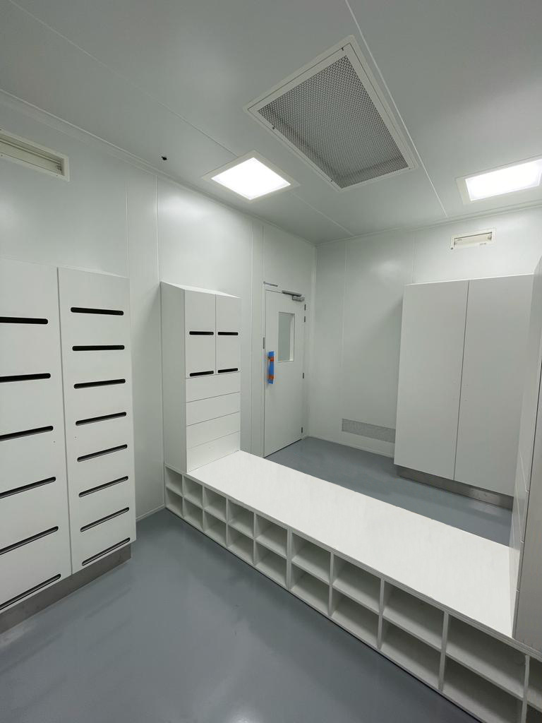 330m²  PanelBloc-cleanroom voor Royal Meilink (IPS & Innovar) — 1