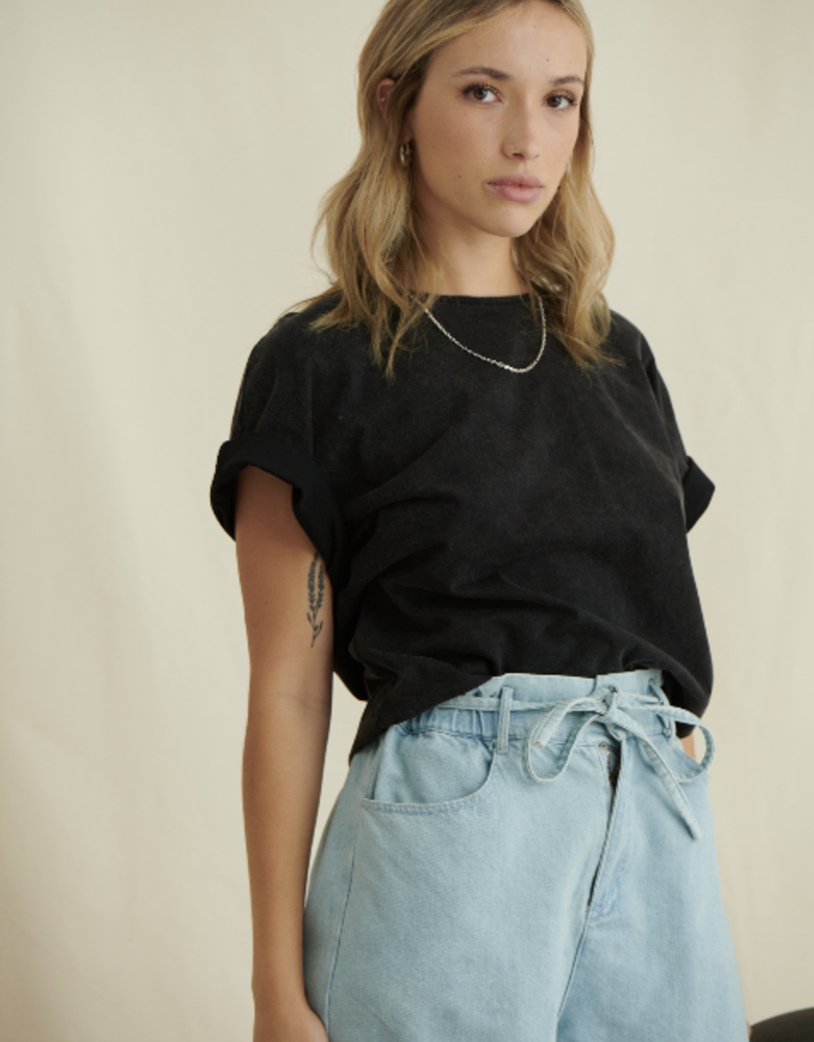 Laure+Max T-Shirt 'Tiny' - Tie And Due Carbone - Laure+Max