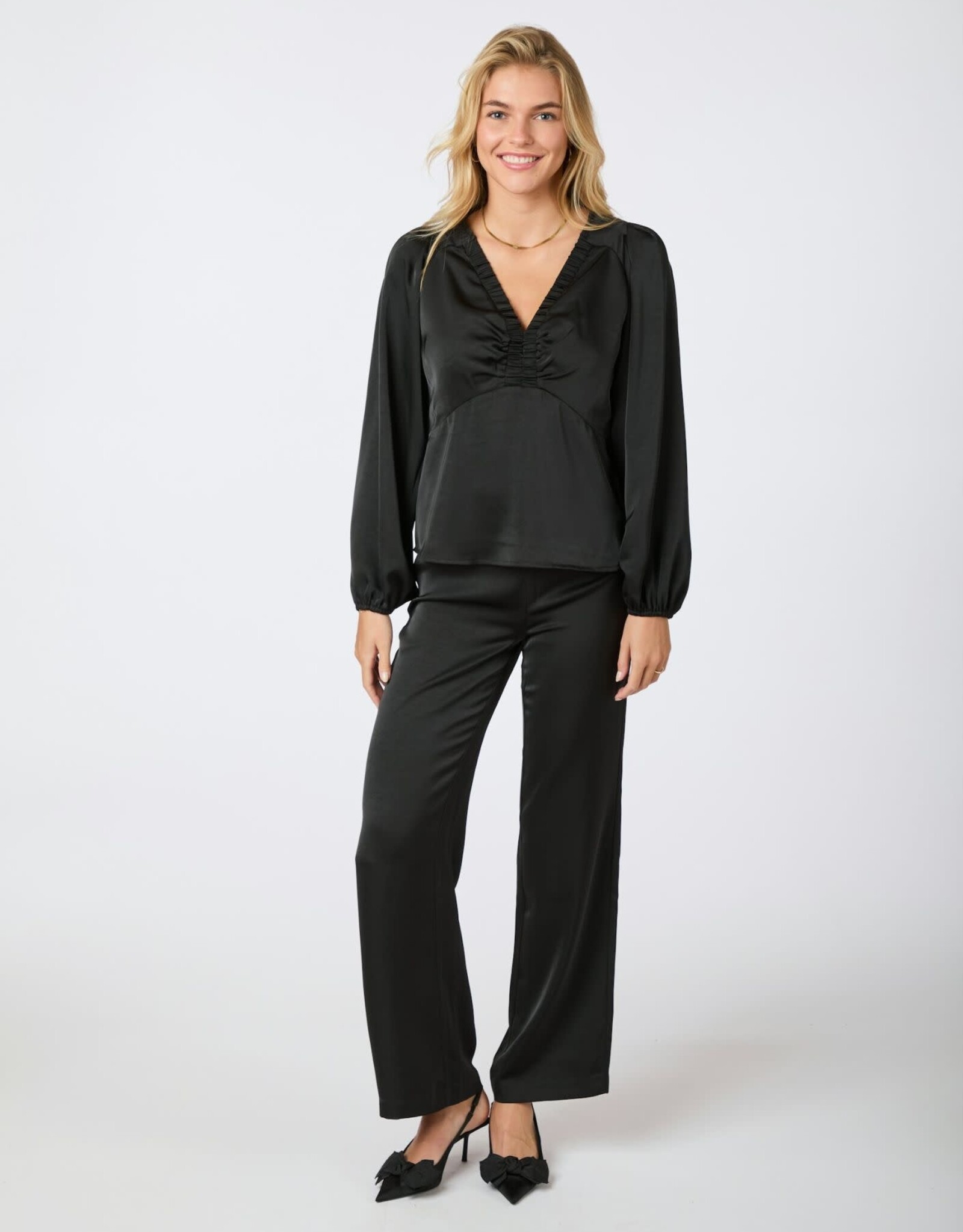 Blouse 'Istana' - Black - Neo Noir