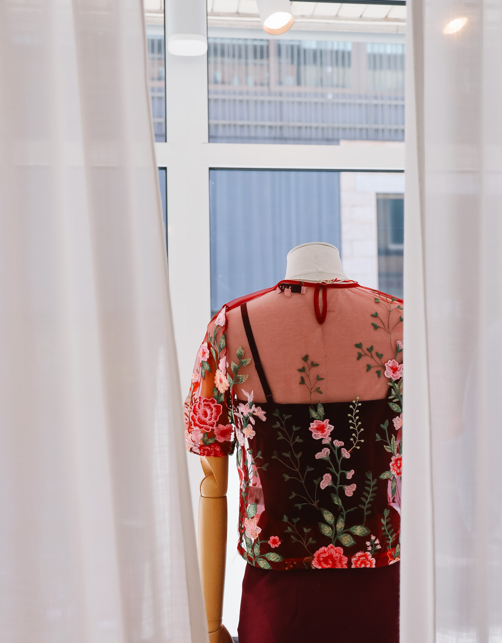A view Blouse 'Fuchsia' - Bordeaux /Rose - A View
