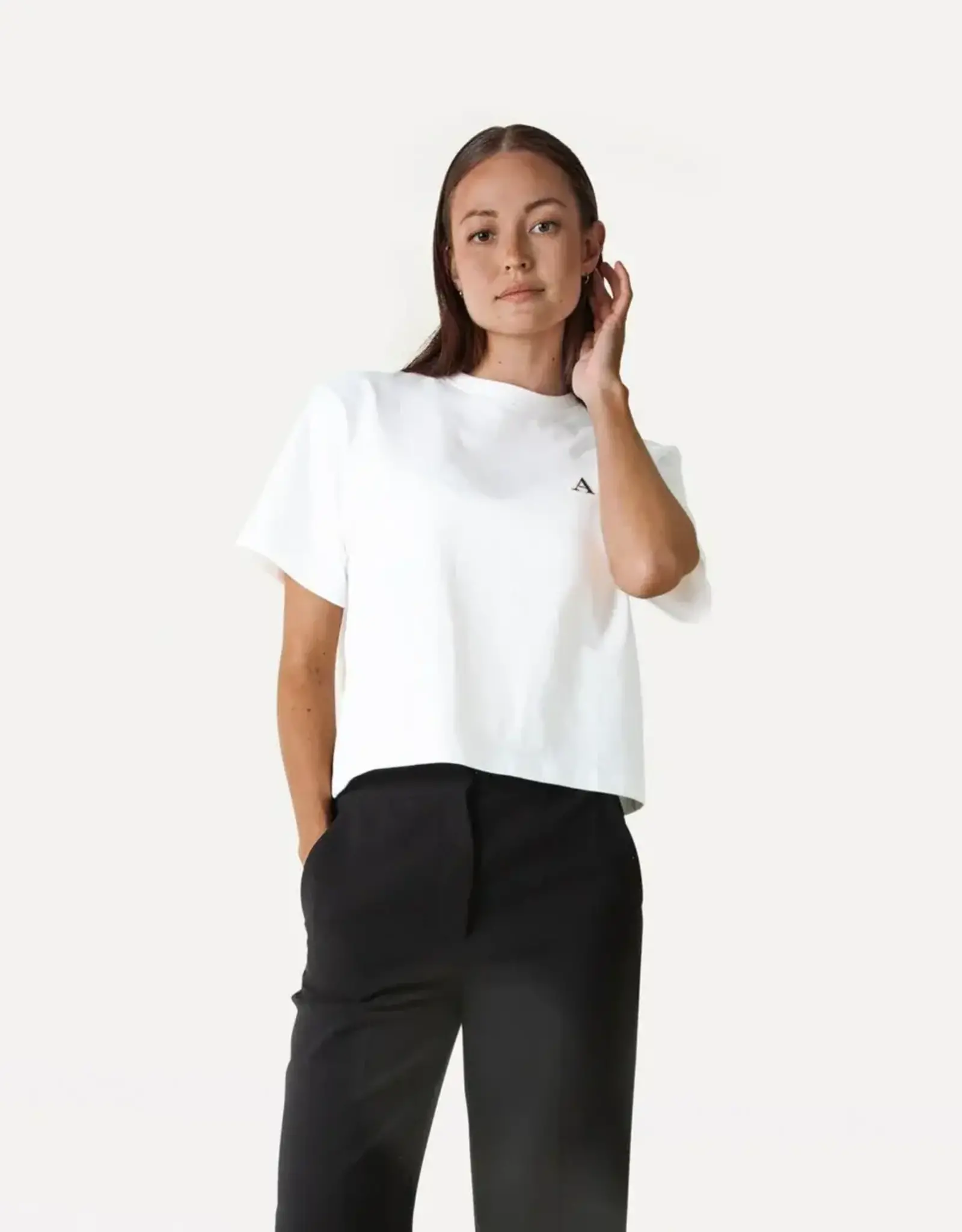 Another Label T-Shirt Amsterdam  'Gina' - Off-White - Another-Label