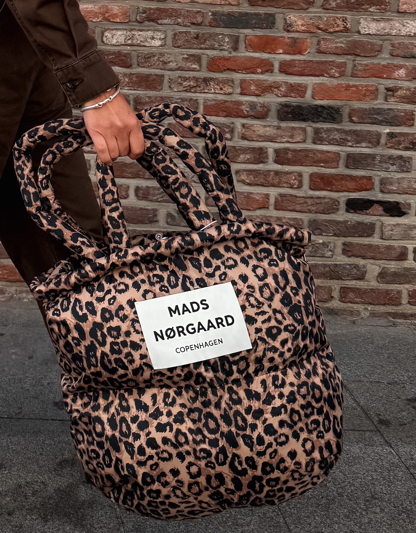 Mads Norgaard Bag 'Pillow' - Leo/Black - Mads Norgaard