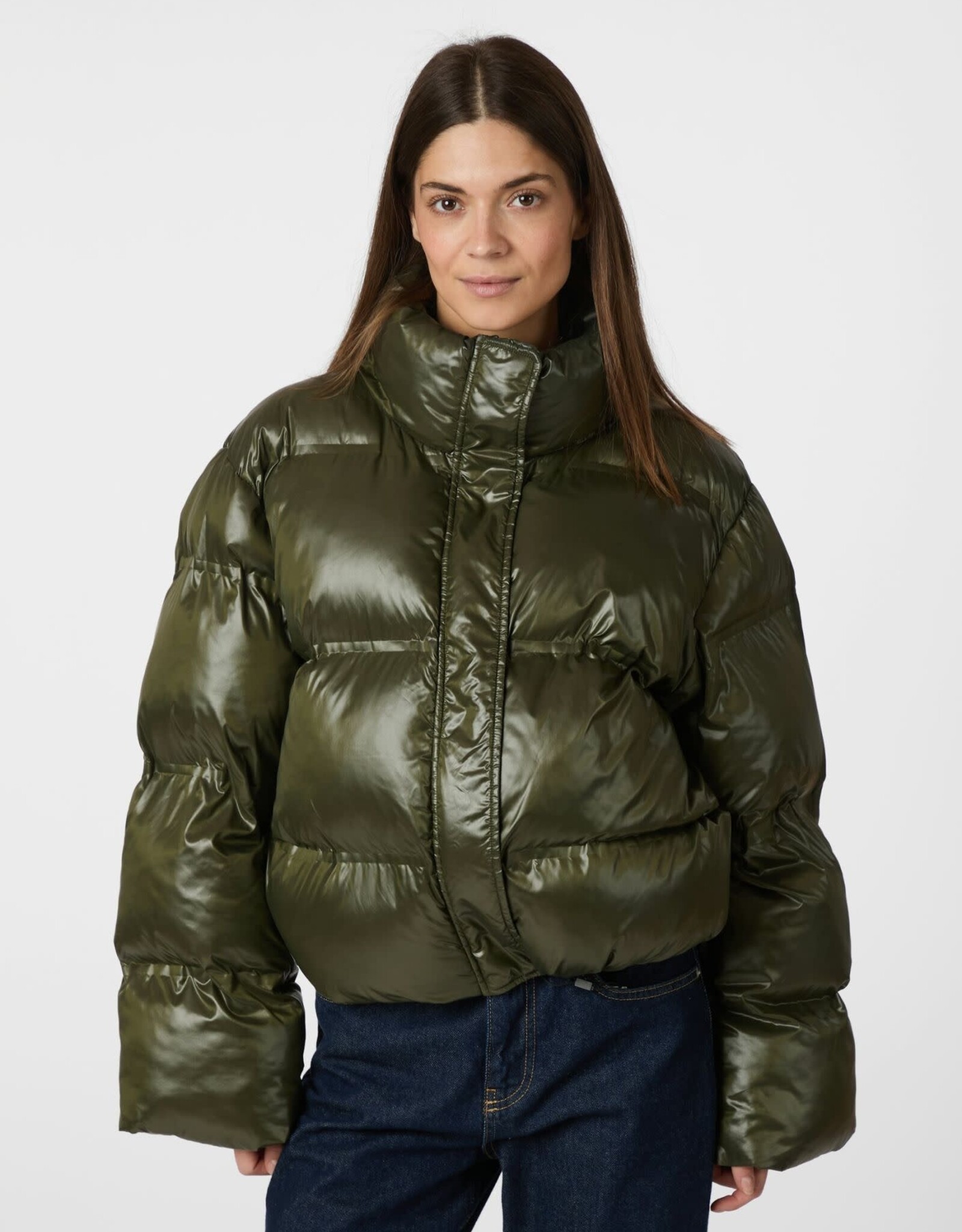 Puffer 'Rhea' - Olive - Neo Noir