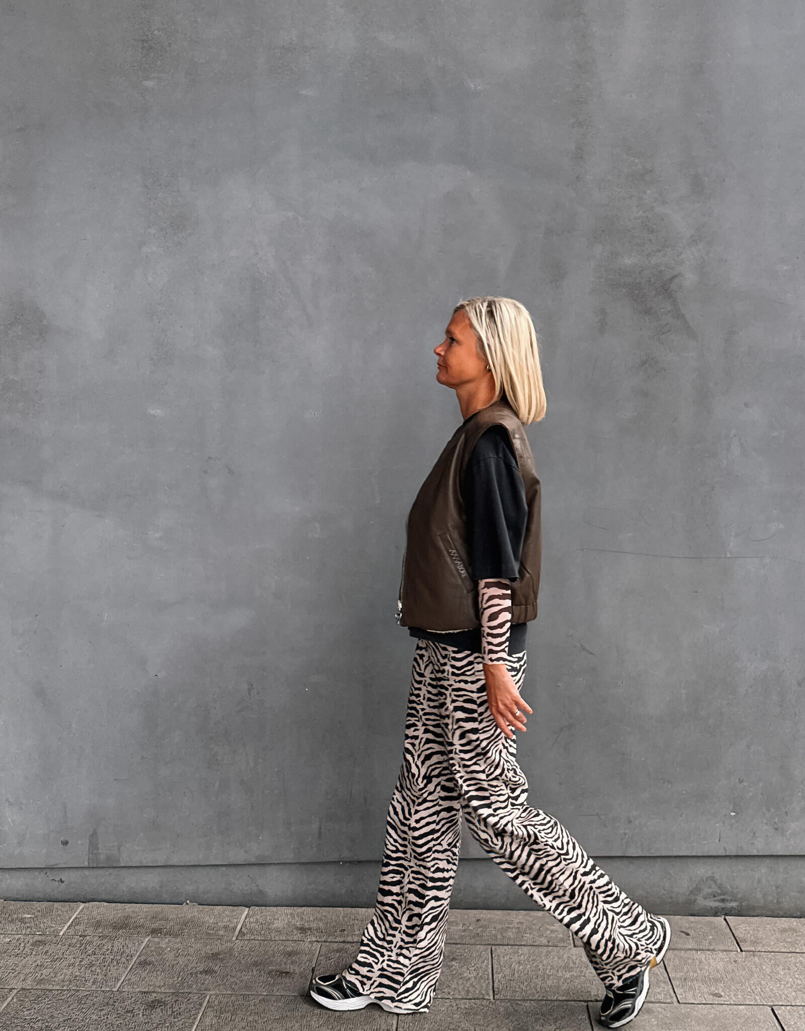 Catwalk Junkie Jeans Zebra 'Loose Fit' - Sand - Catwalk Junkie