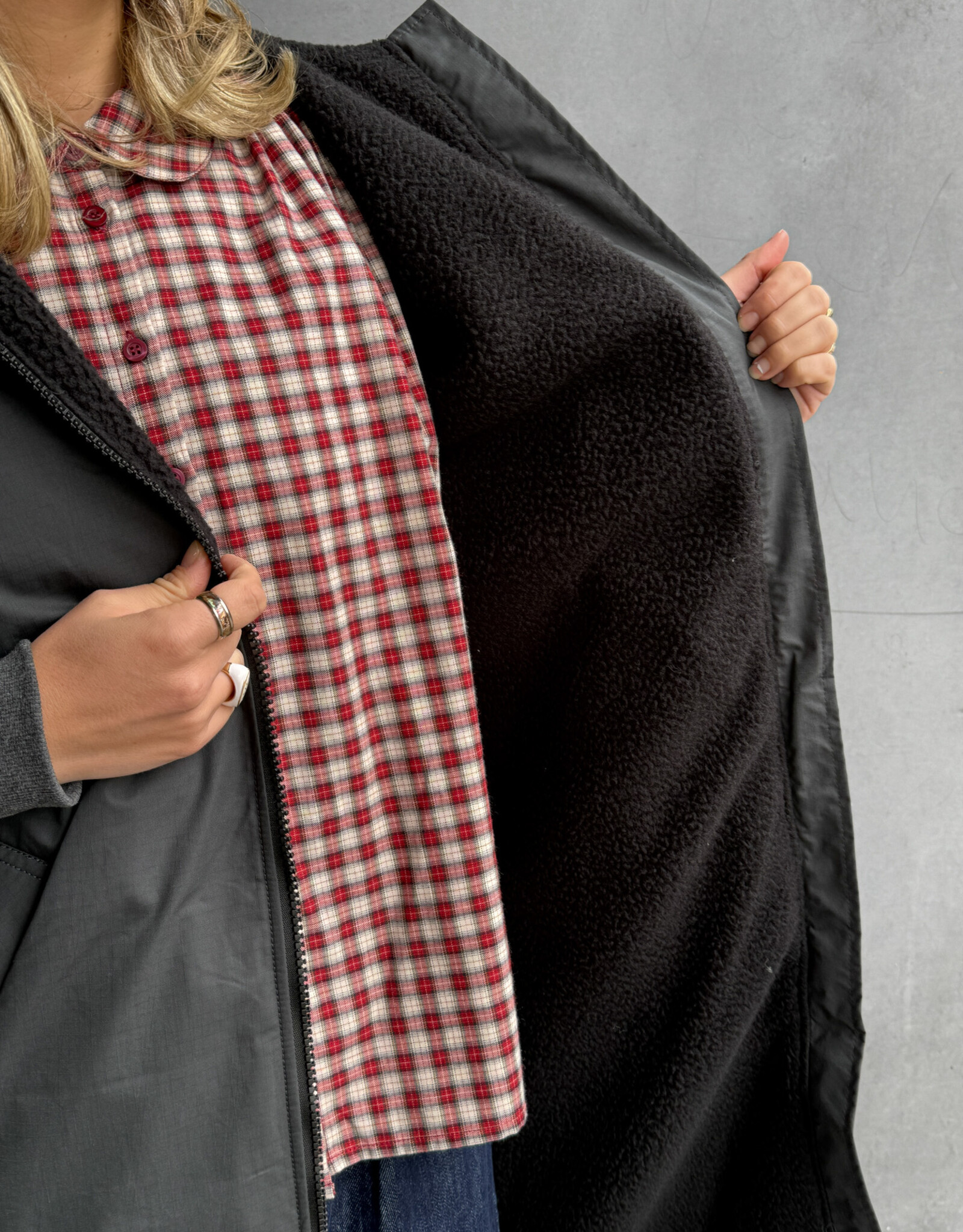 Laure+Max Lange Jas 'Giovanny' - Carbone Sans Print - Laure+Max