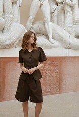 Bermuda 'Nika' - Dark Brown - Neo Noir