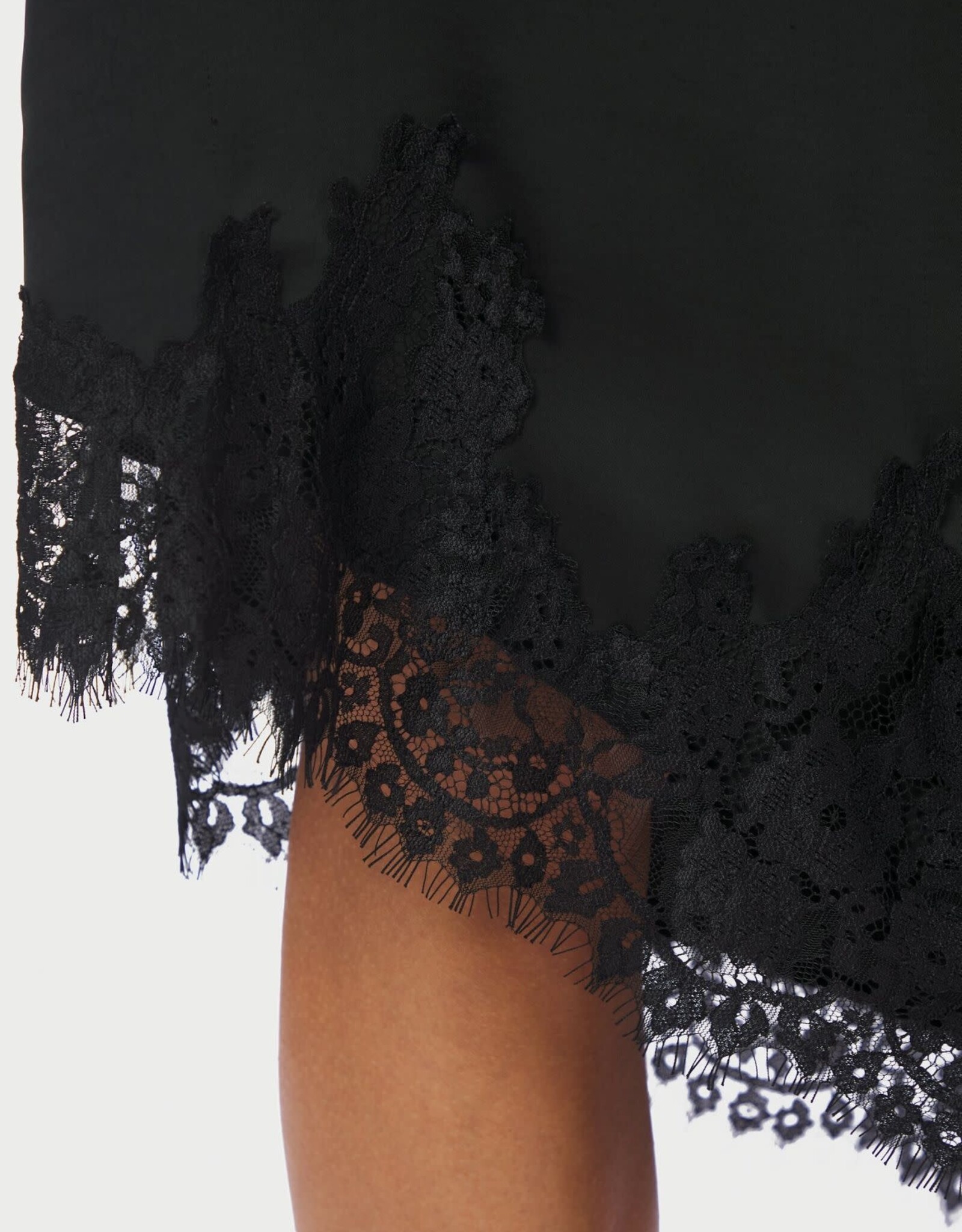 Rok Lace 'Fiora' - Black - Neo Noir