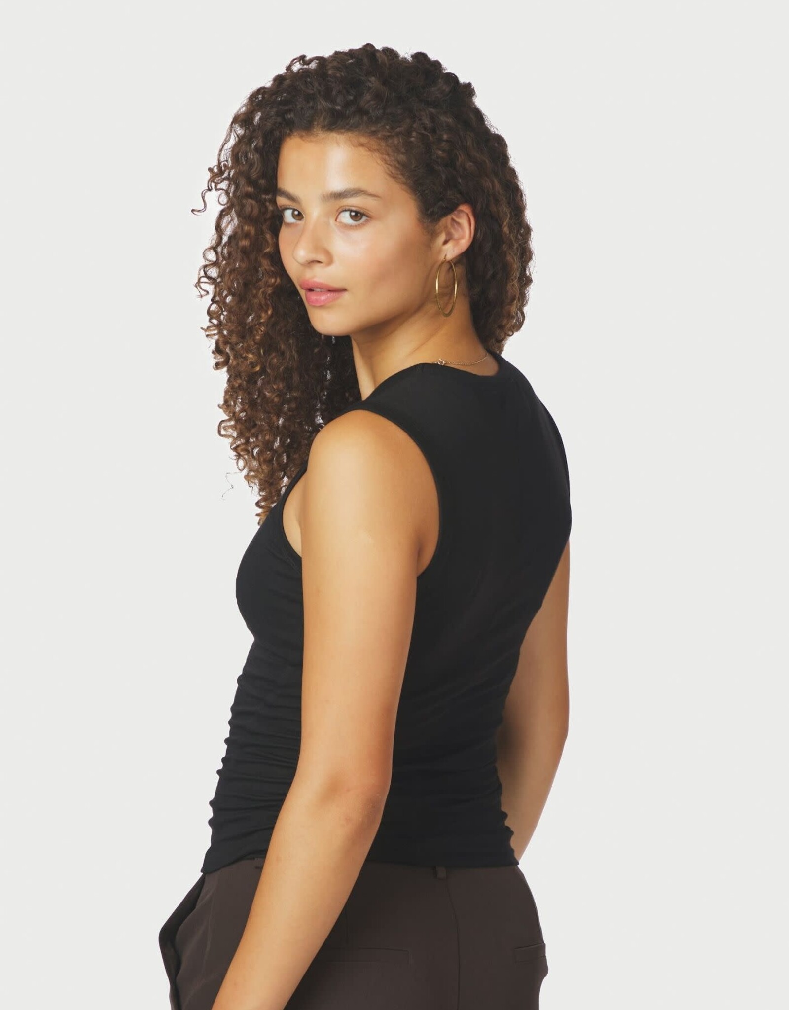 Top Fine Rib 'Nimbi' - Black - Neo Noir