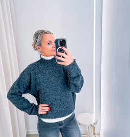 Pull Fluffy 'Paulina' - Antracit - Neo Noir