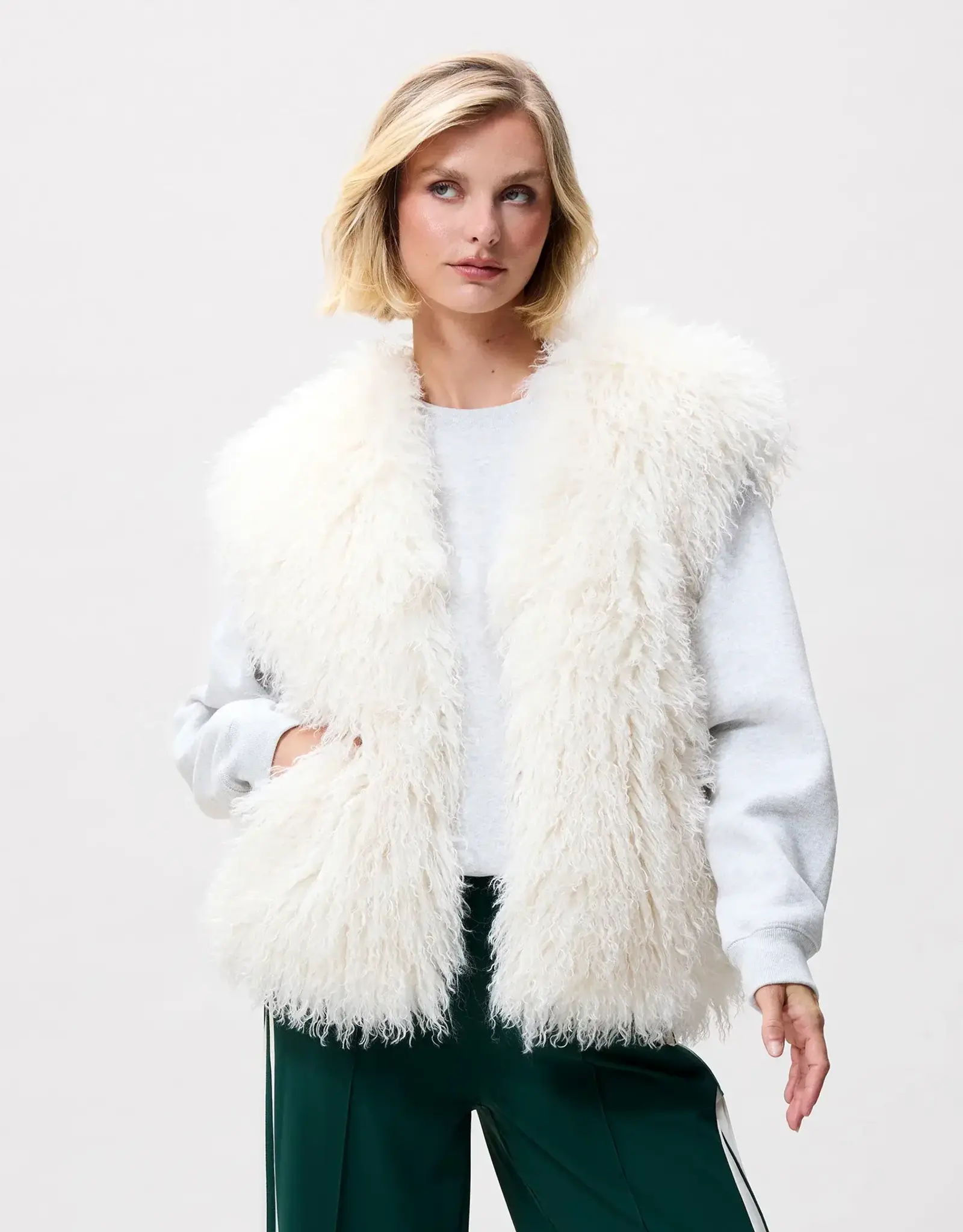 Catwalk Junkie Bodywarmer 'Fur' - Vanilla Cream - Catwalk Junkie