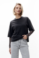 Catwalk Junkie T-Shirt Leopard Sleeves 'Loose Fit' - Faded Dark Grey - Catwalk Junkie