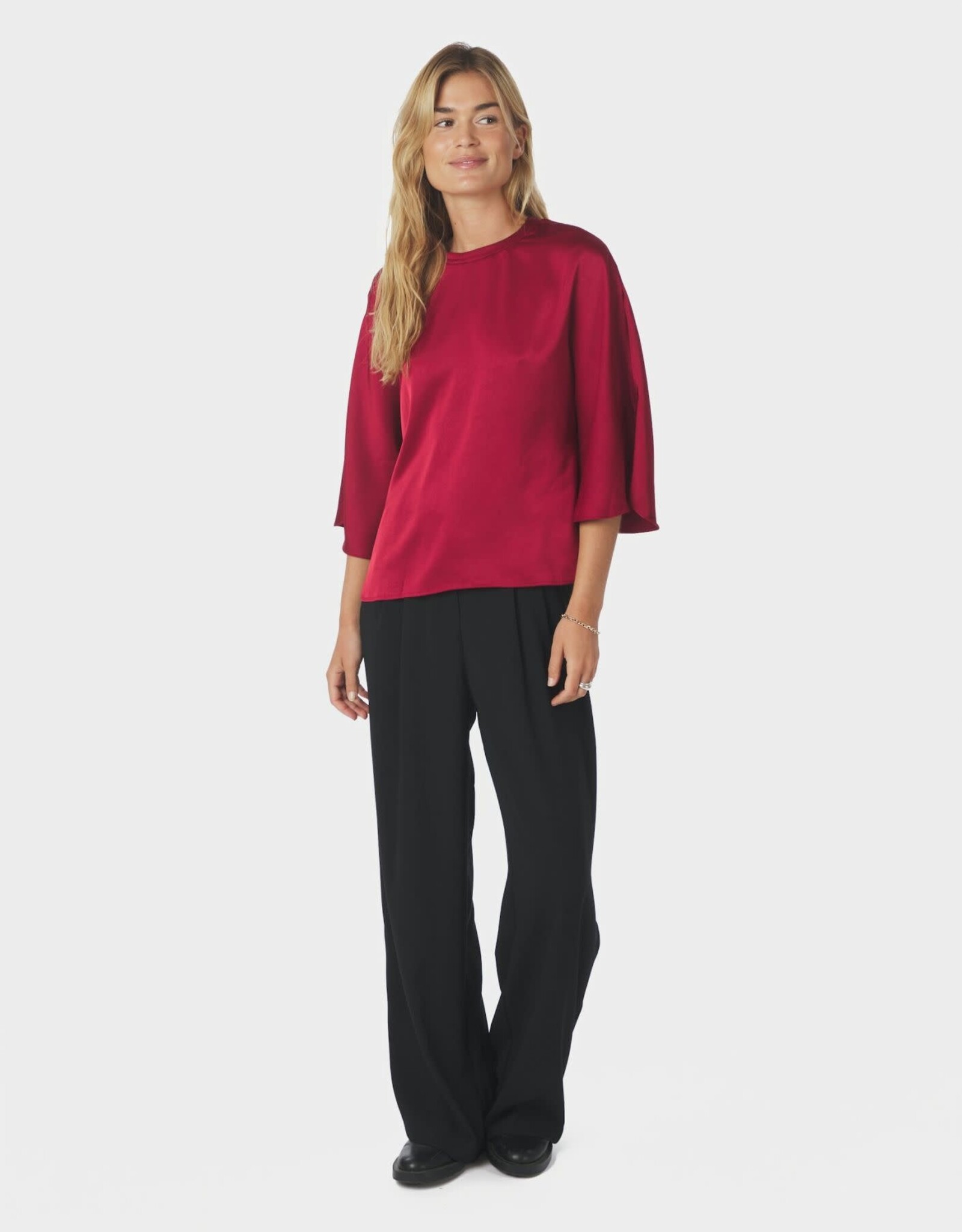 Blouse Heavy Sateen 'Liora' - Dark Red - Neo Noir