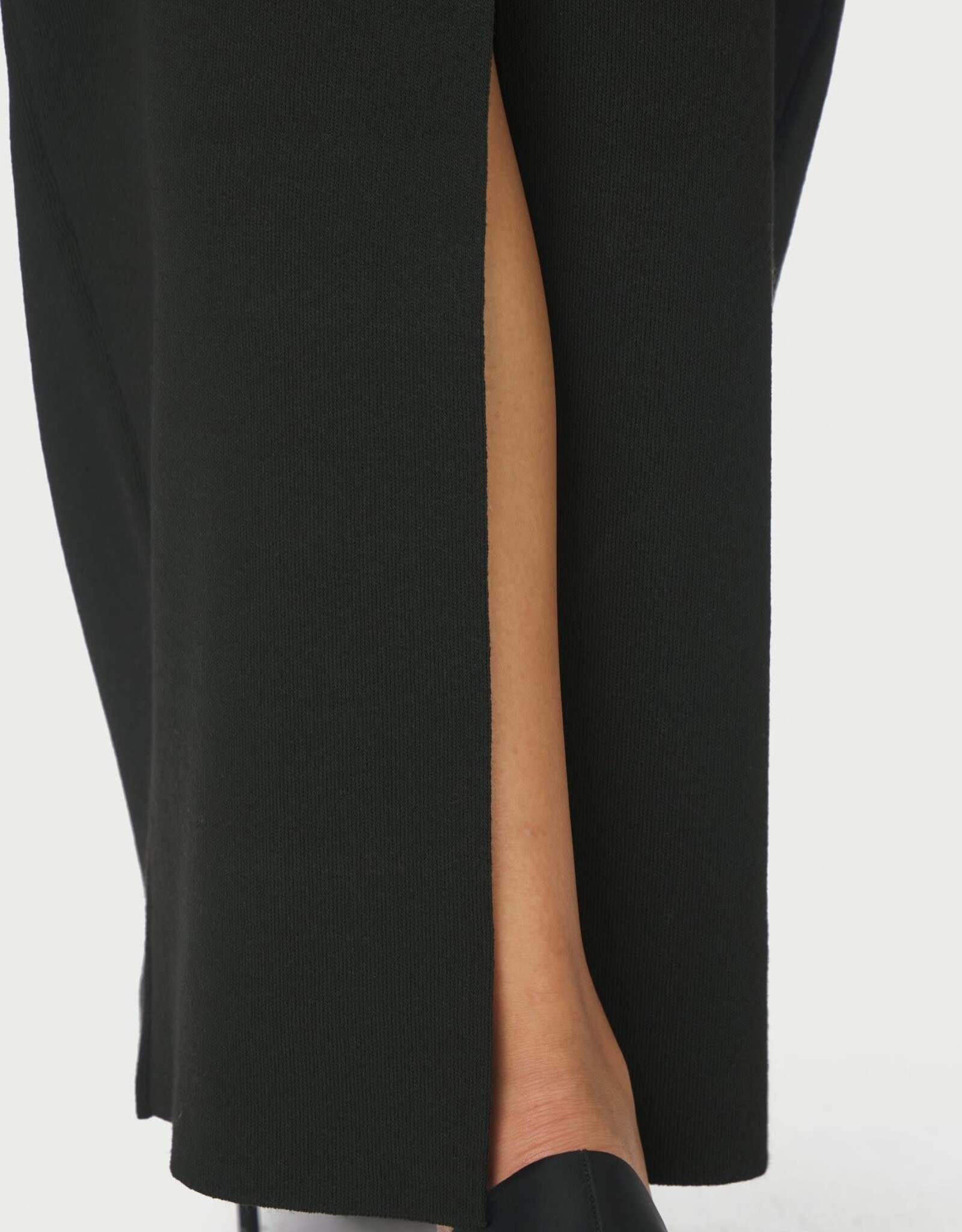 Rok Smooth Knit 'Hansa' - Black - Neo Noir