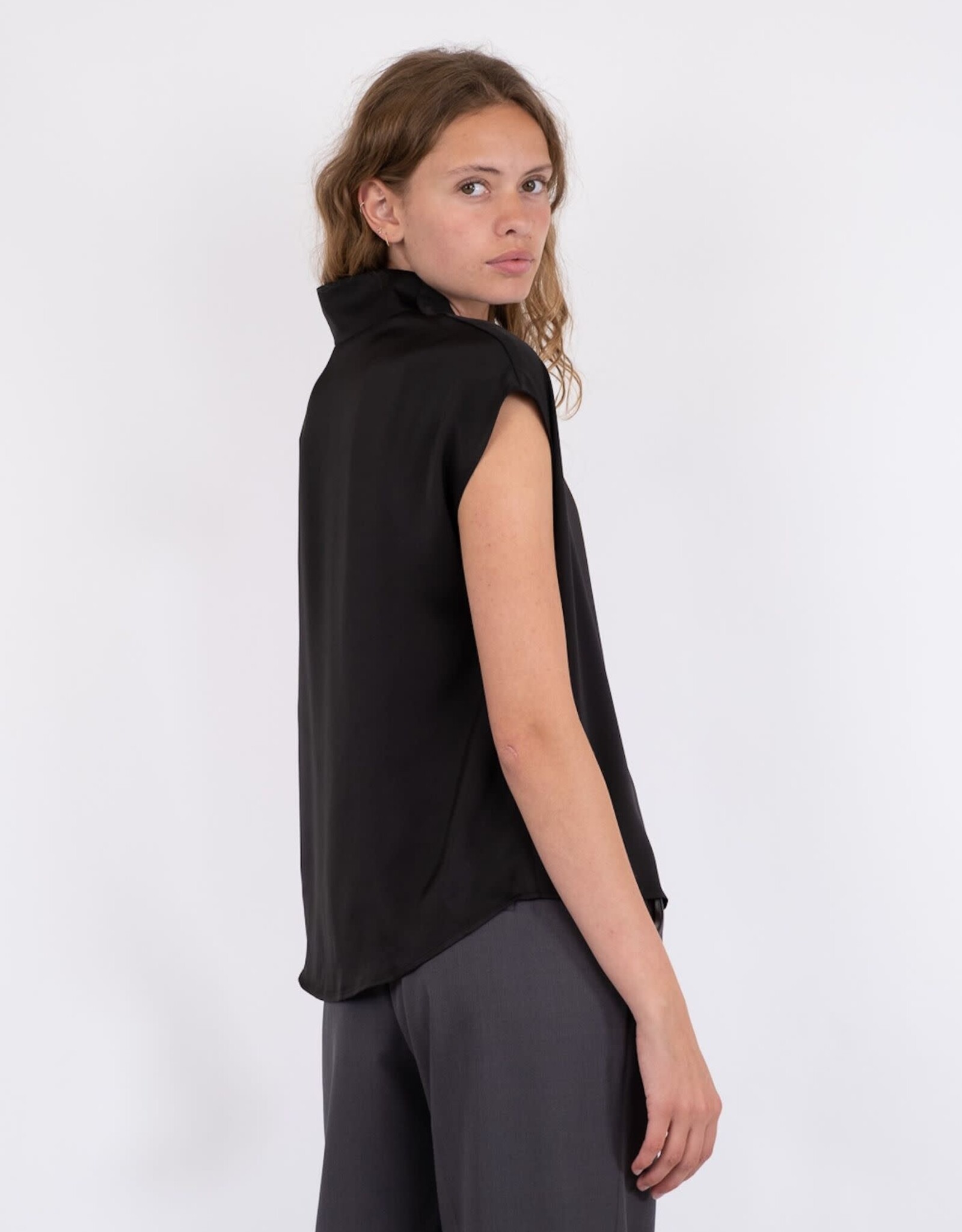 Blouse Satin 'Flana' - Black - Neo Noir