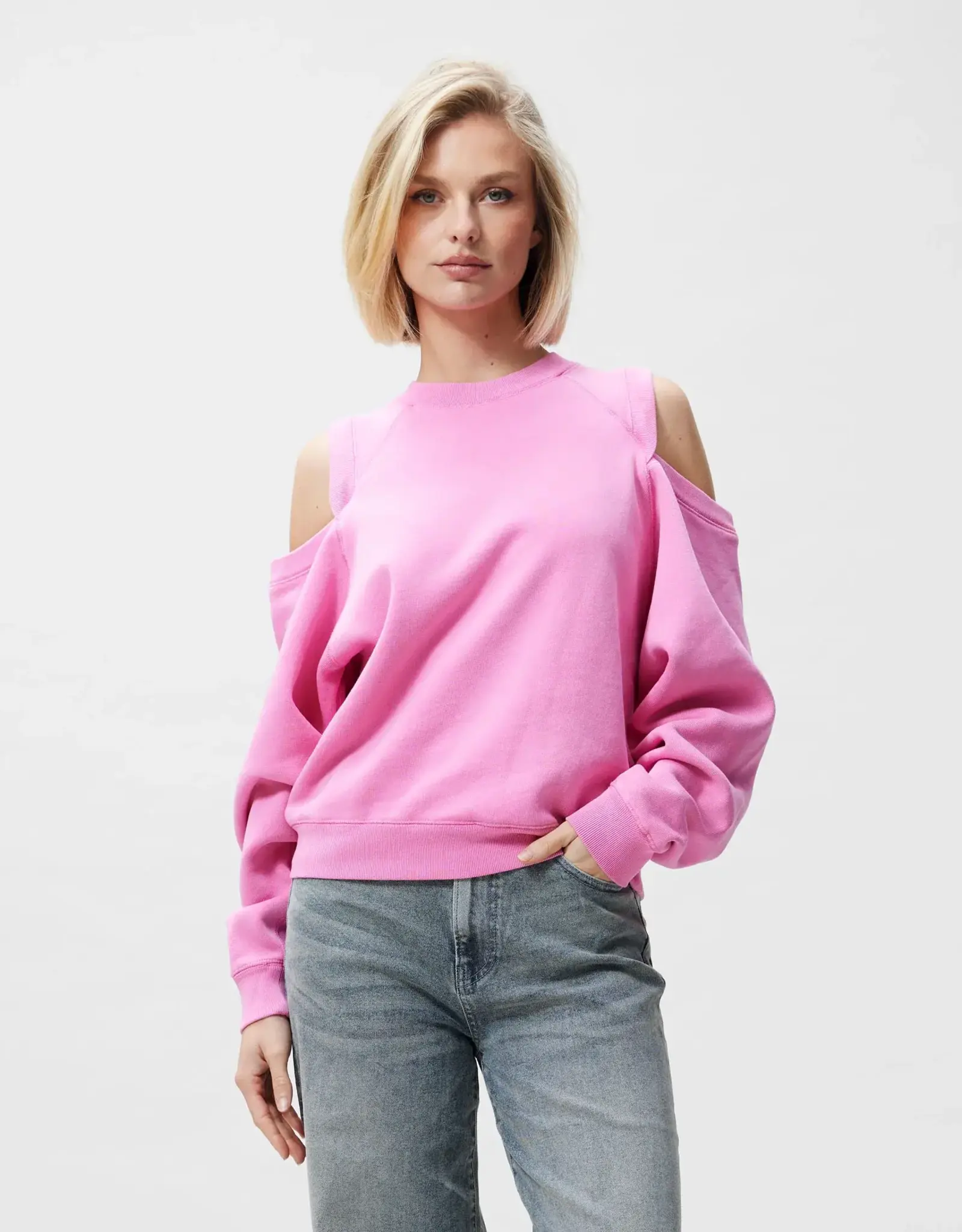 Catwalk Junkie Sweater  'With Cut Out' - Rosebloom - Catwalk Junkie