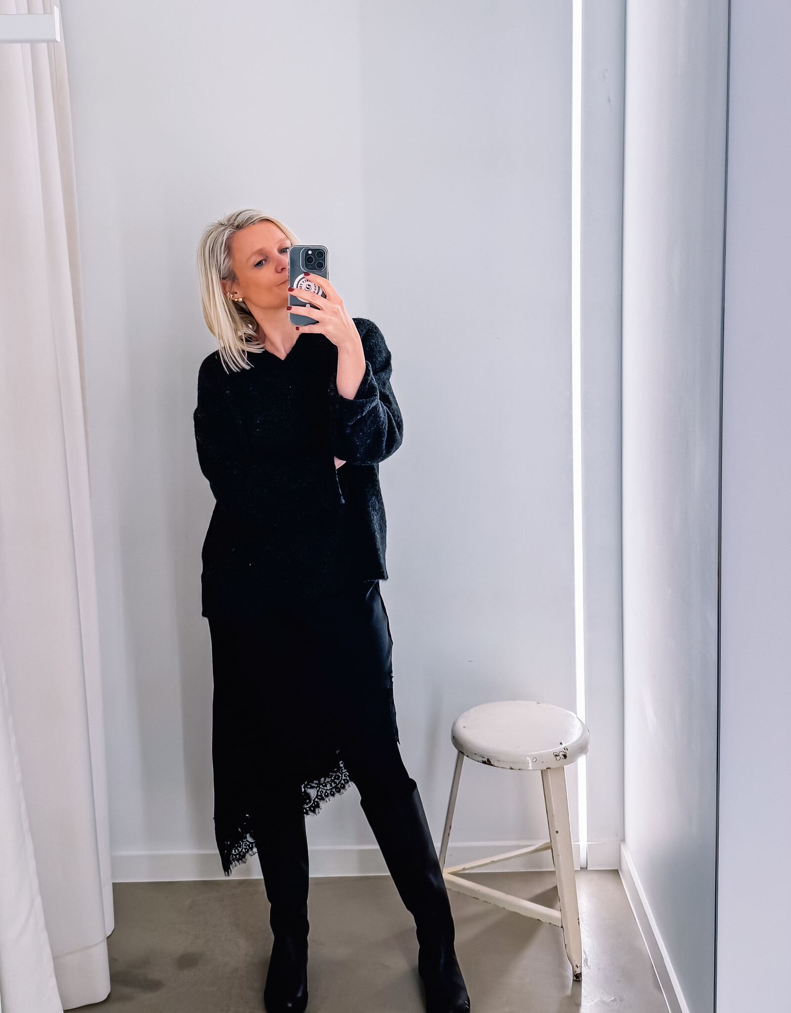 Rok Lace 'Fiora' - Black - Neo Noir