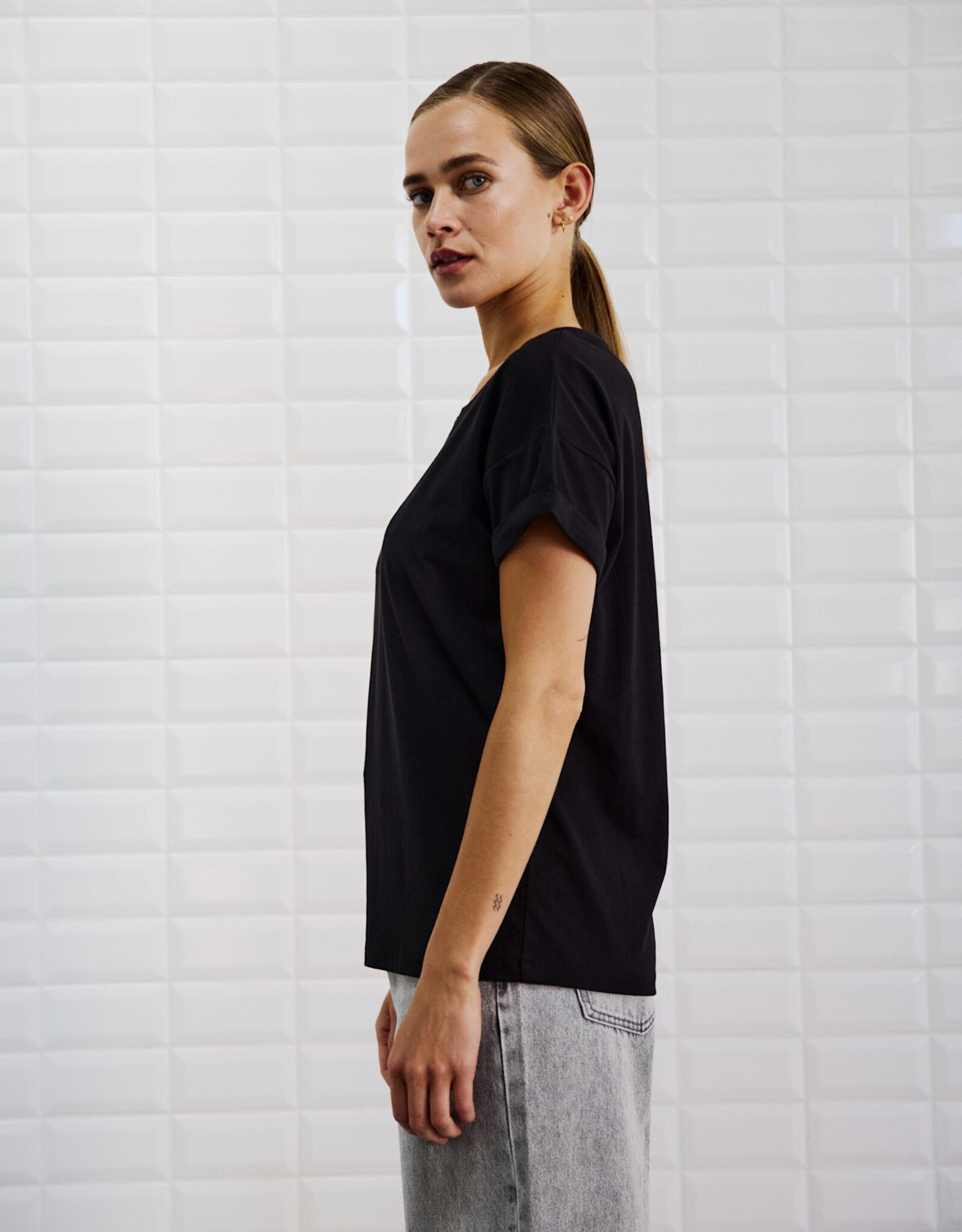 Withblack T-Shirt 'Corri' - Black - Withblack