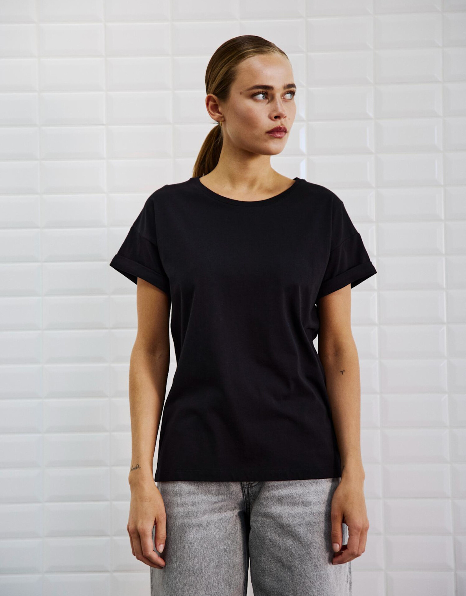 Withblack T-Shirt 'Corri' - Black - Withblack