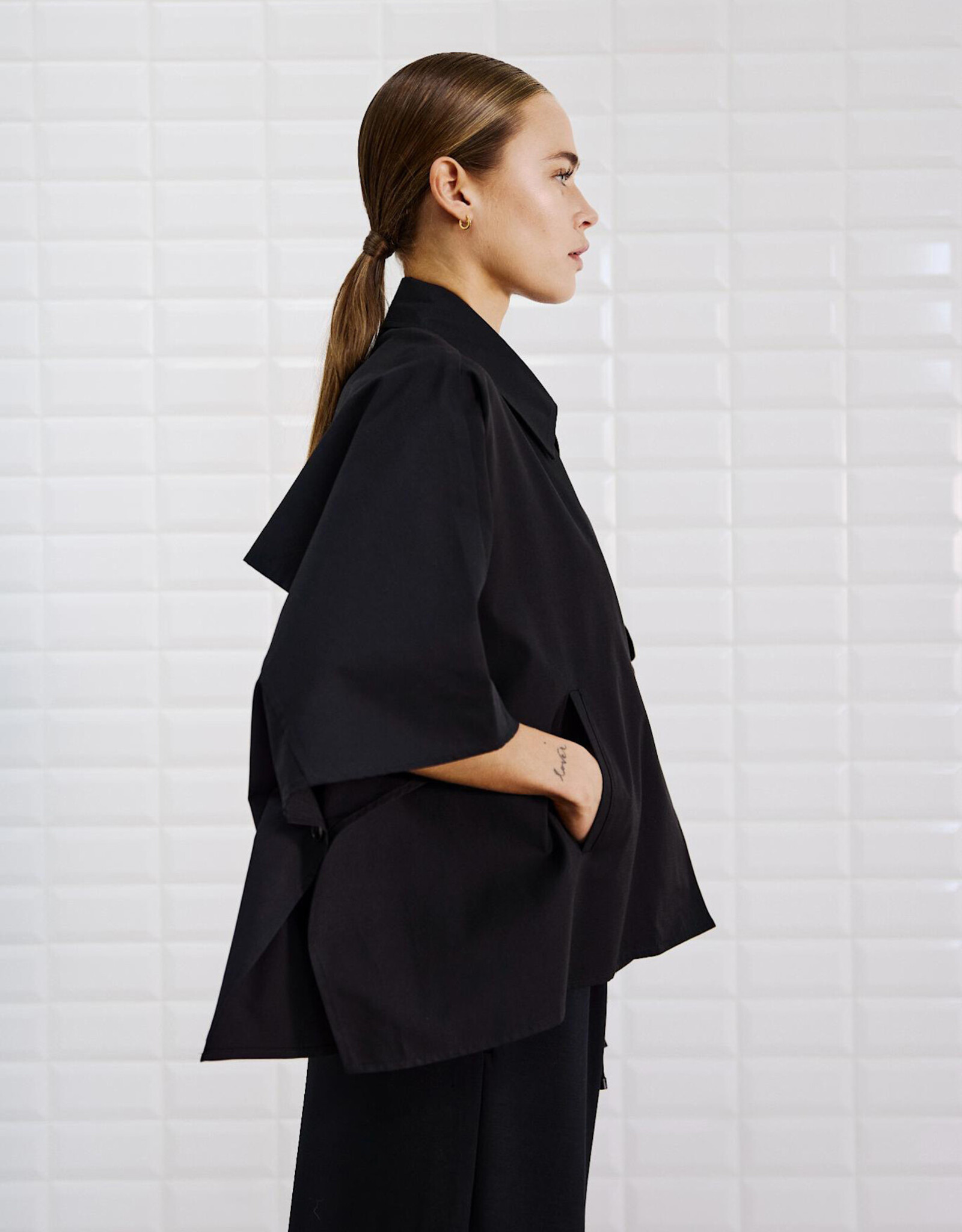Withblack Trench Cape 'Medusa' - Black - Withblack