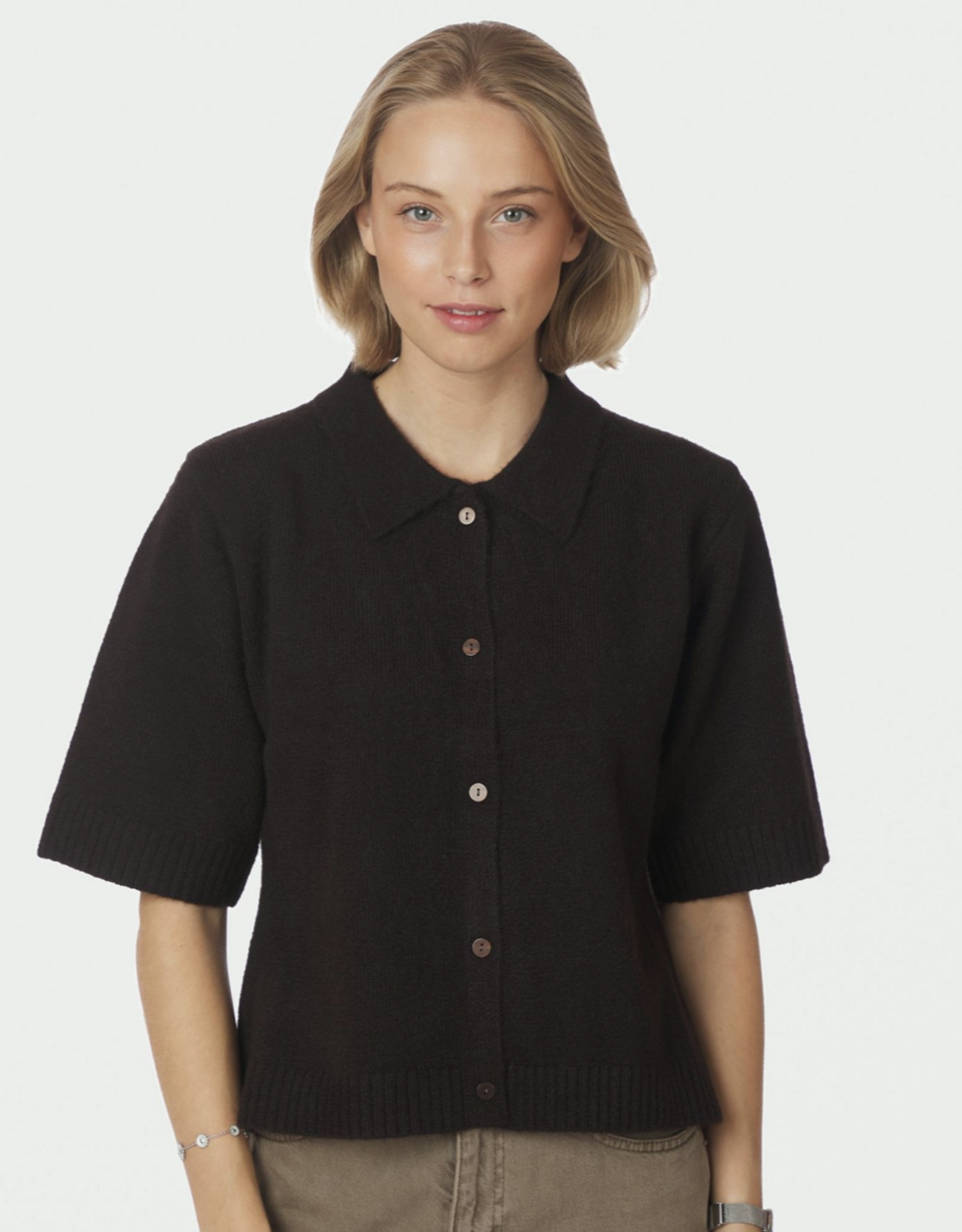 Cardigan Korte Mouw 'Cunna' - Dark Brown - Neo Noir