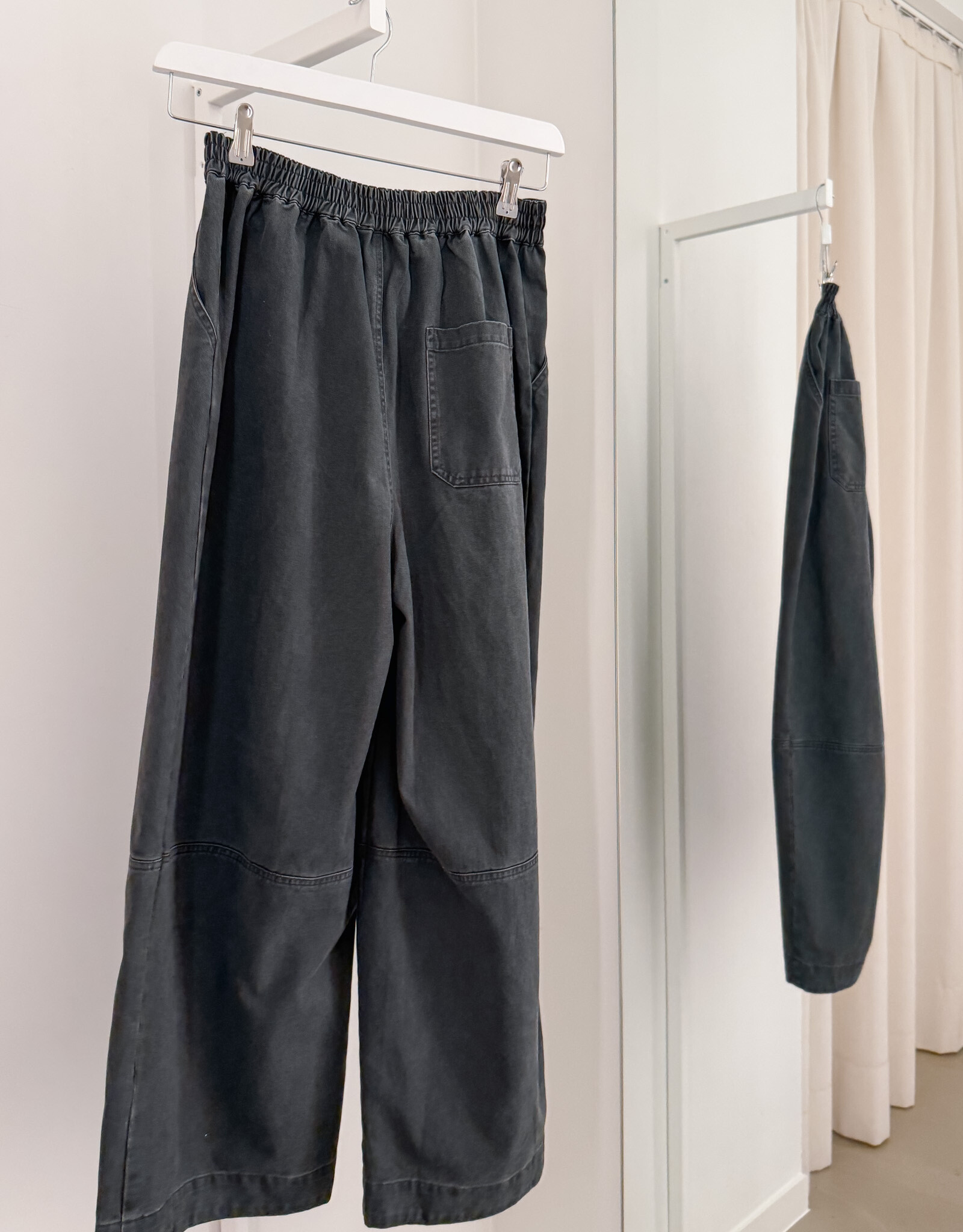 The Golden House Ad Broek 'Tiago' - Anthracite - Adoré