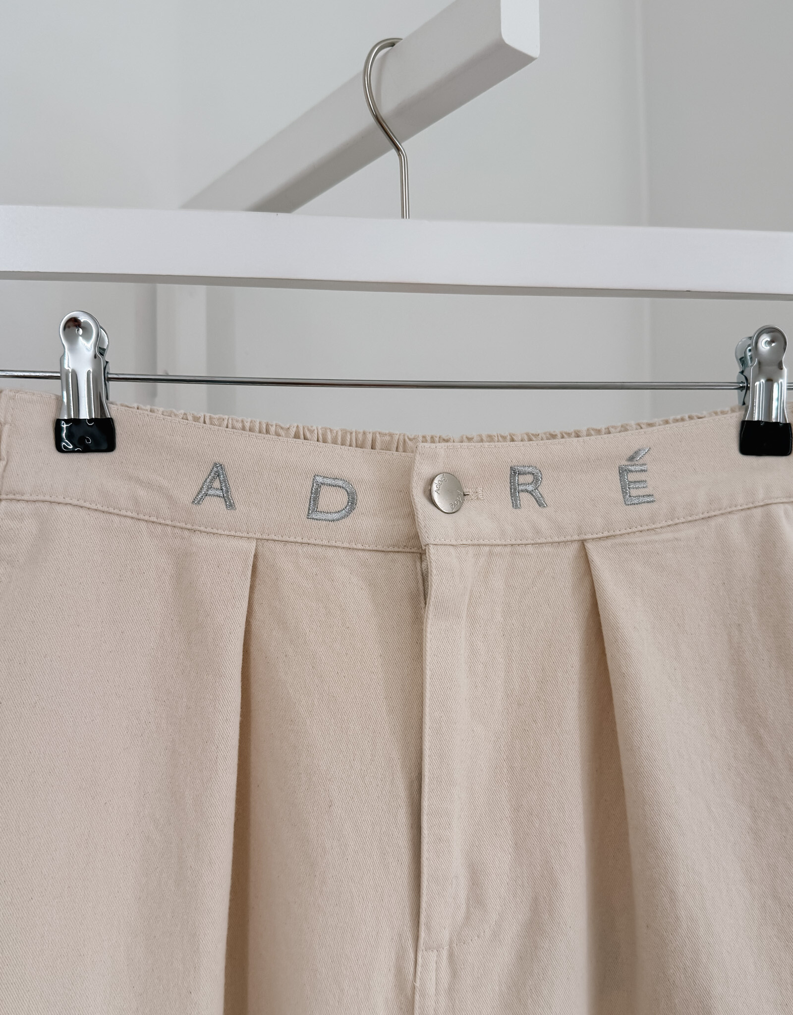 The Golden House Ad Broek 'Tiago' - Ecru - Adoré