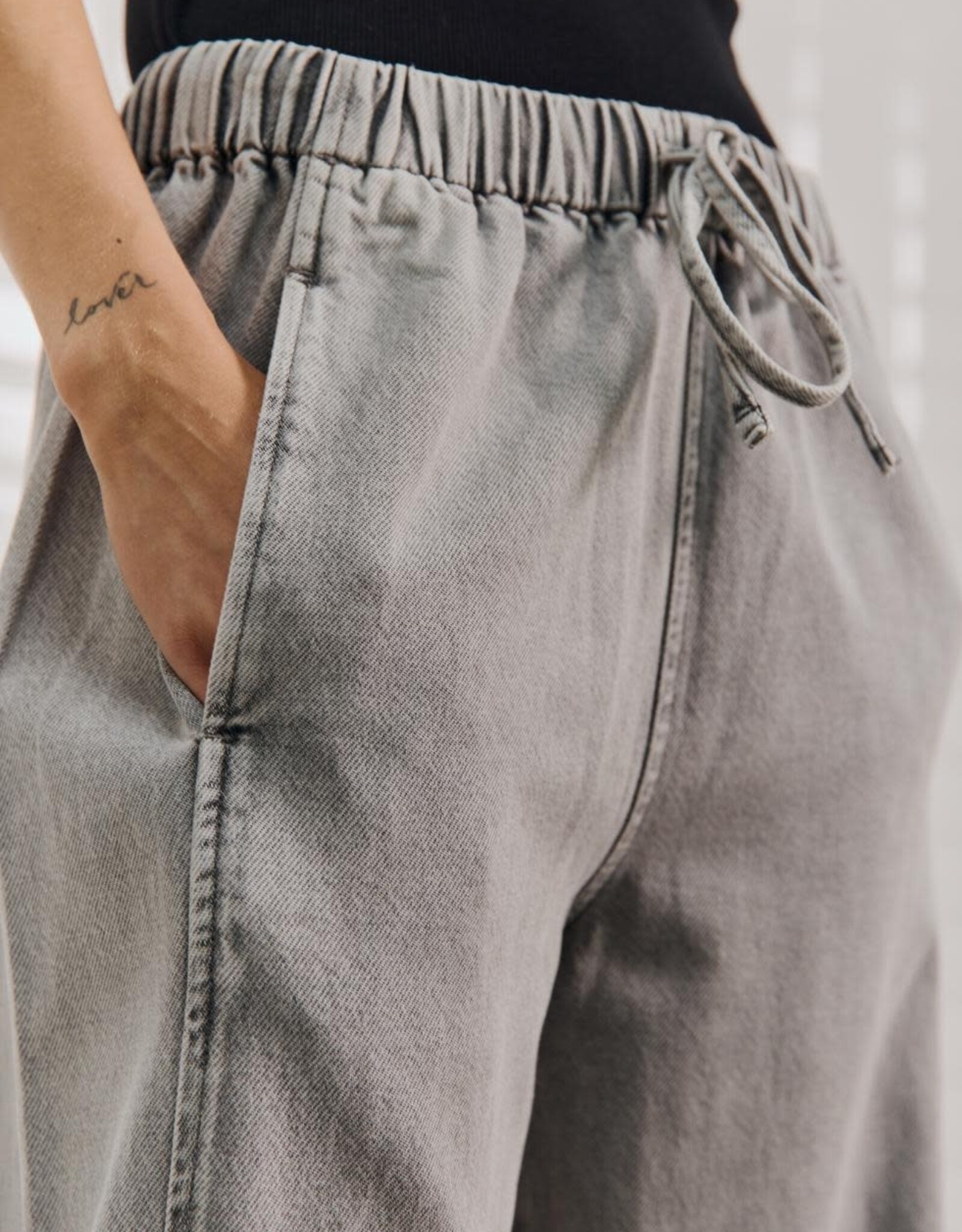 Withblack Jeans Wide 'Penelope' - Spring Grey - Withblack