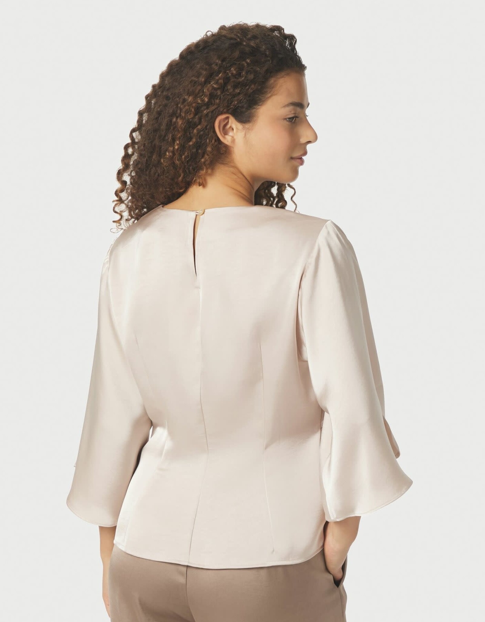 Blouse Heavy Sateen 'Remana' - Champagne - Neo Noir