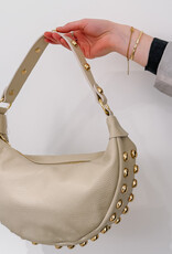 The Golden House - Giul Handtas Studs 'Ine' - Beige