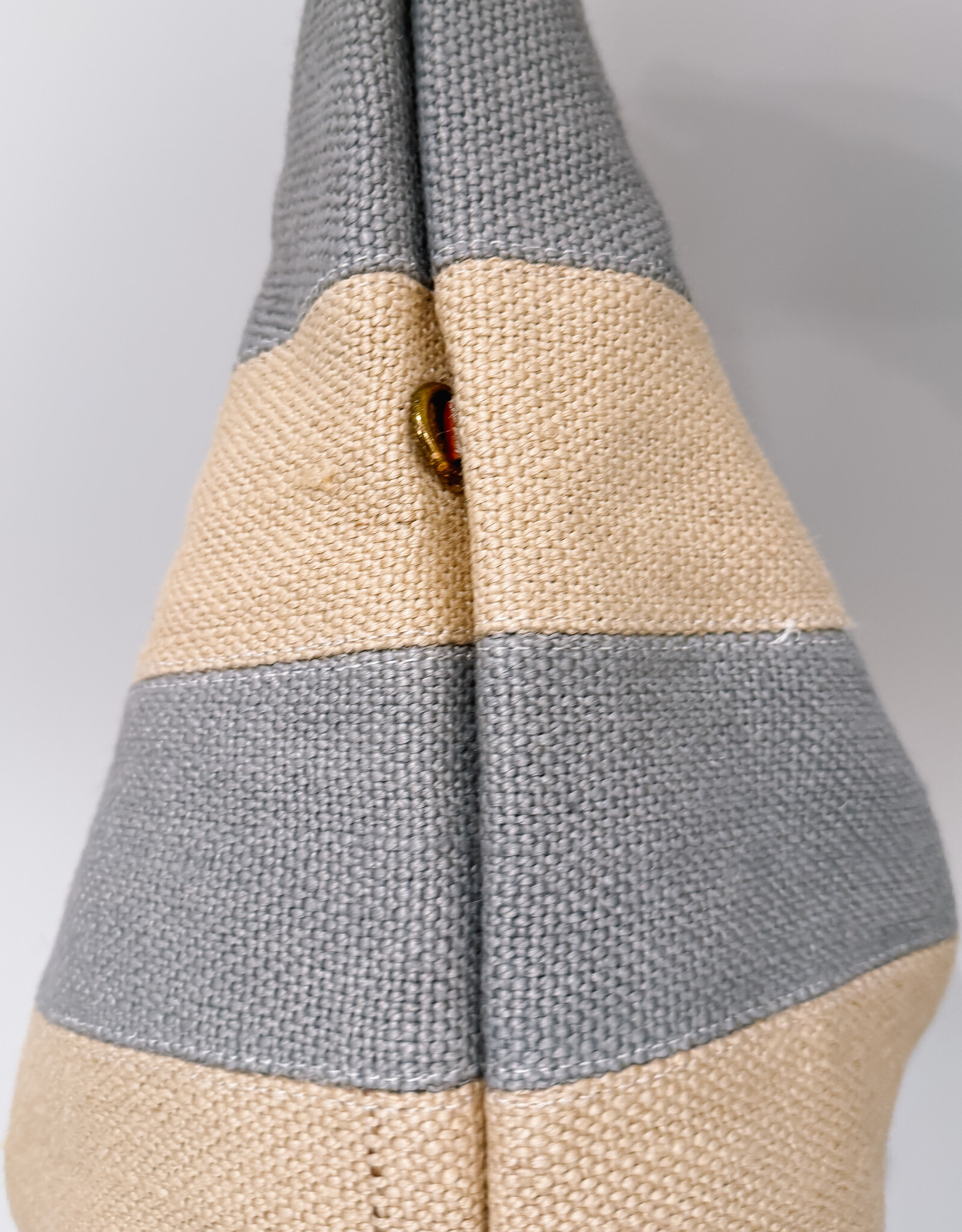 The Golden House Dodi Shoulder Bag 'Tine' - Beige/Light Blue