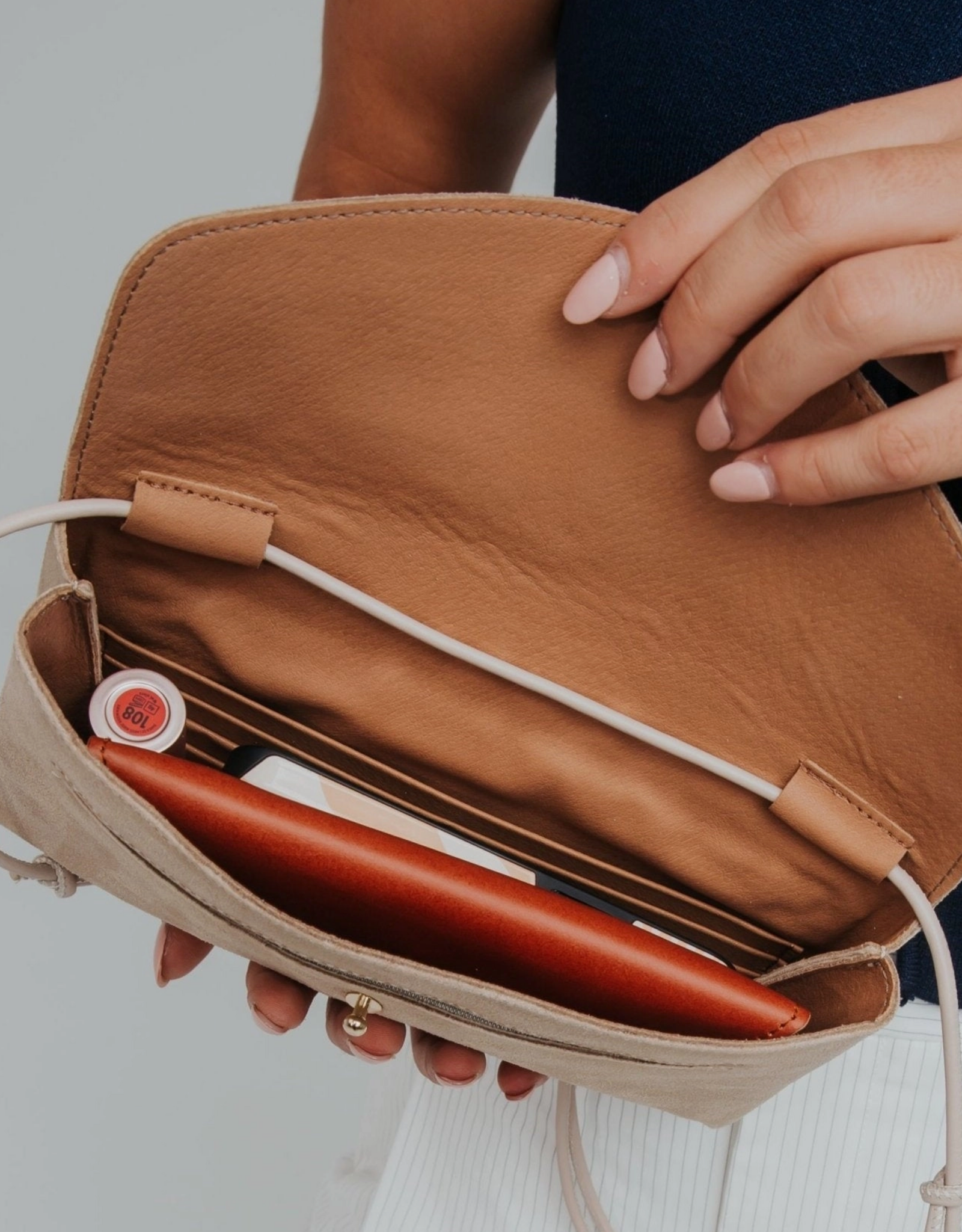 Anne Kurz Clutch Metallic - Lavanta