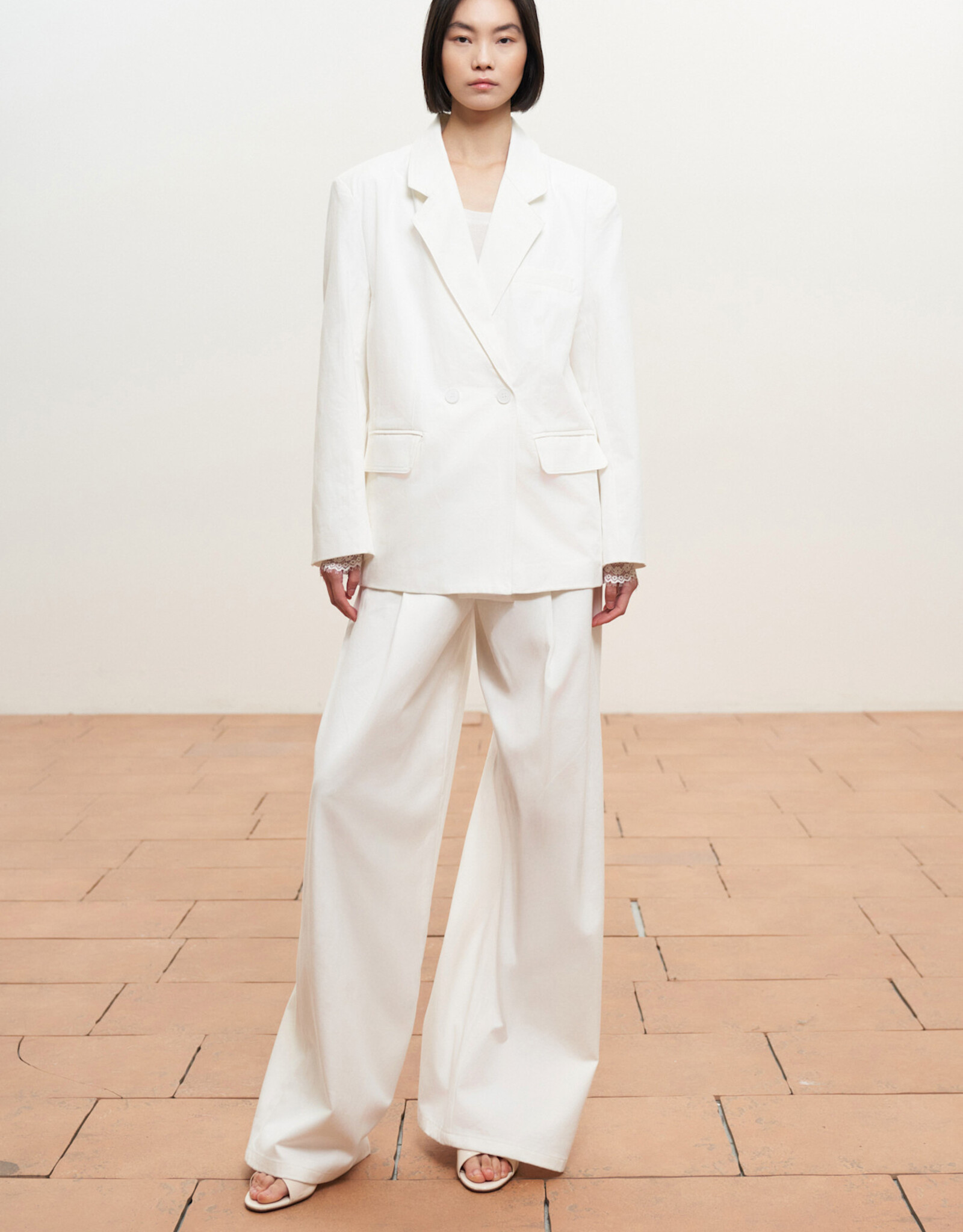 The Golden House Lum Blazer 'Karlijn' - White TU