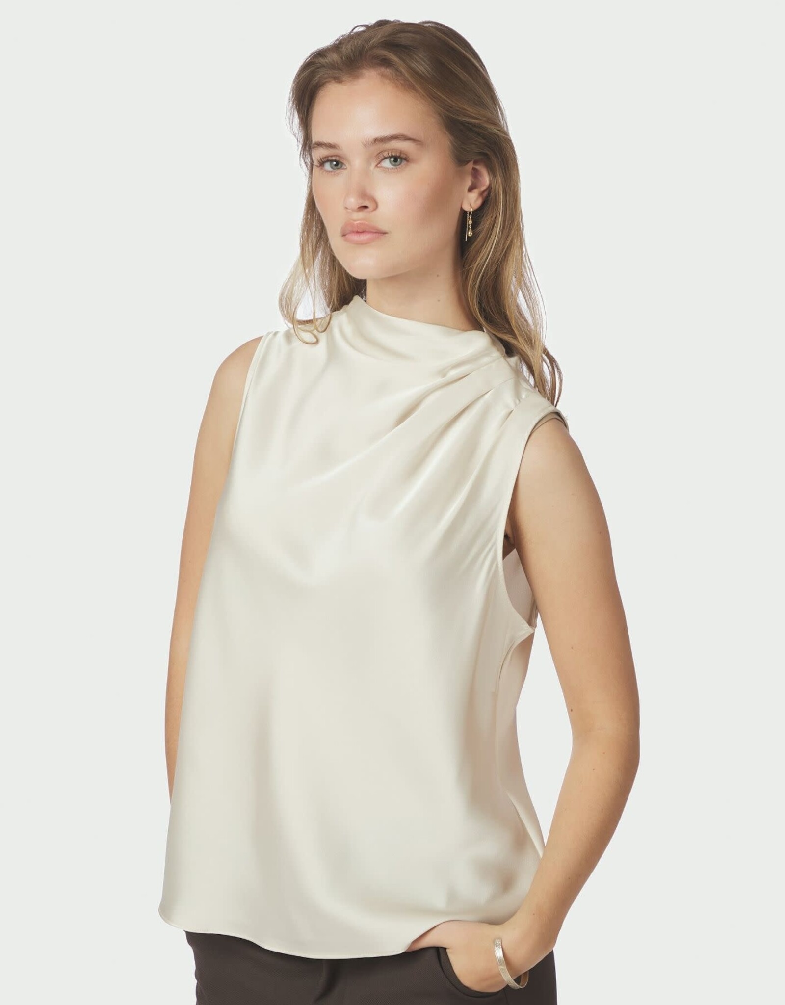 Top Satin 'Isola' - Creme - Neo Noir
