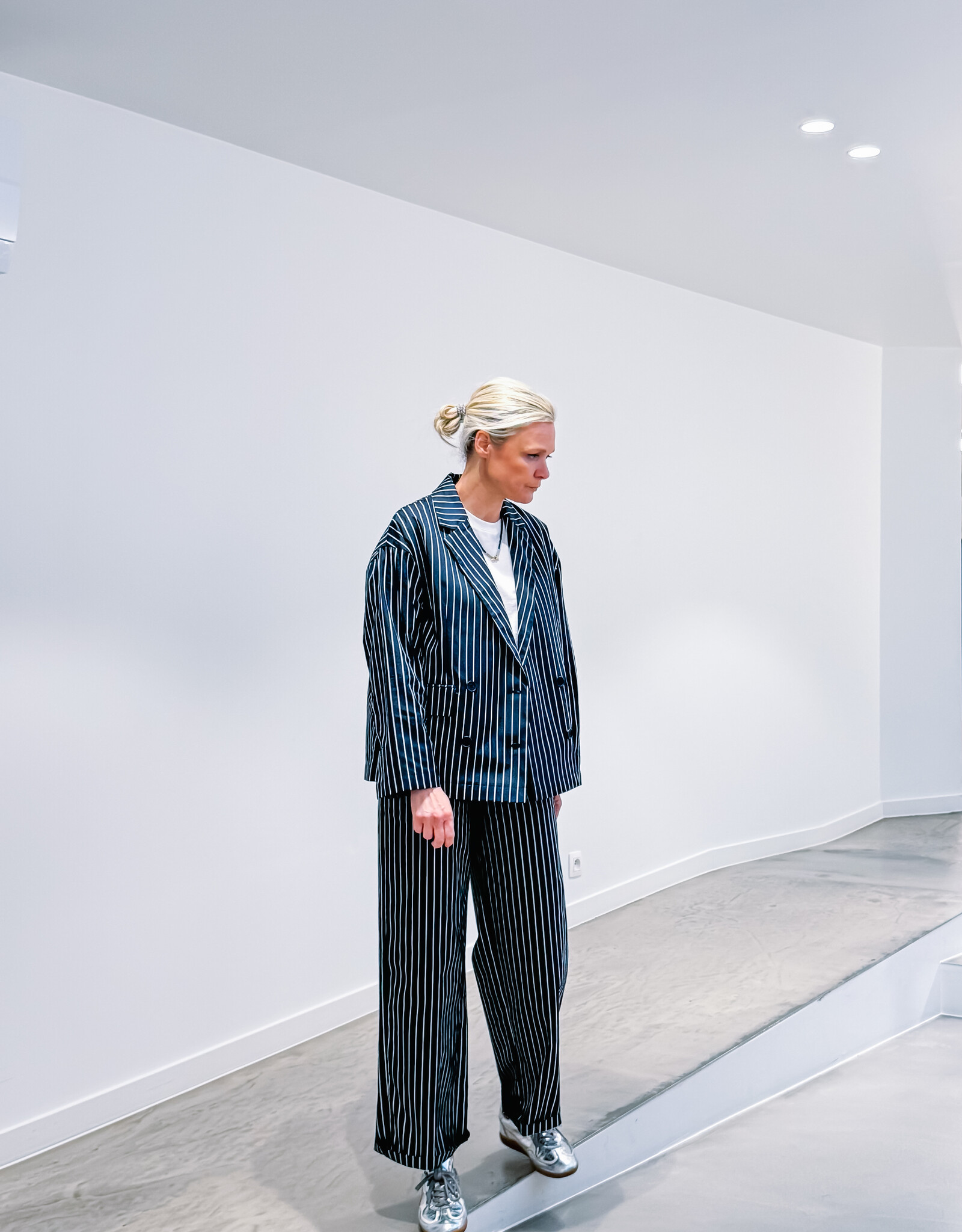 The Tiny Big Sister Blazer 'Striped Twill' - Navy - The Tiny Big Sister