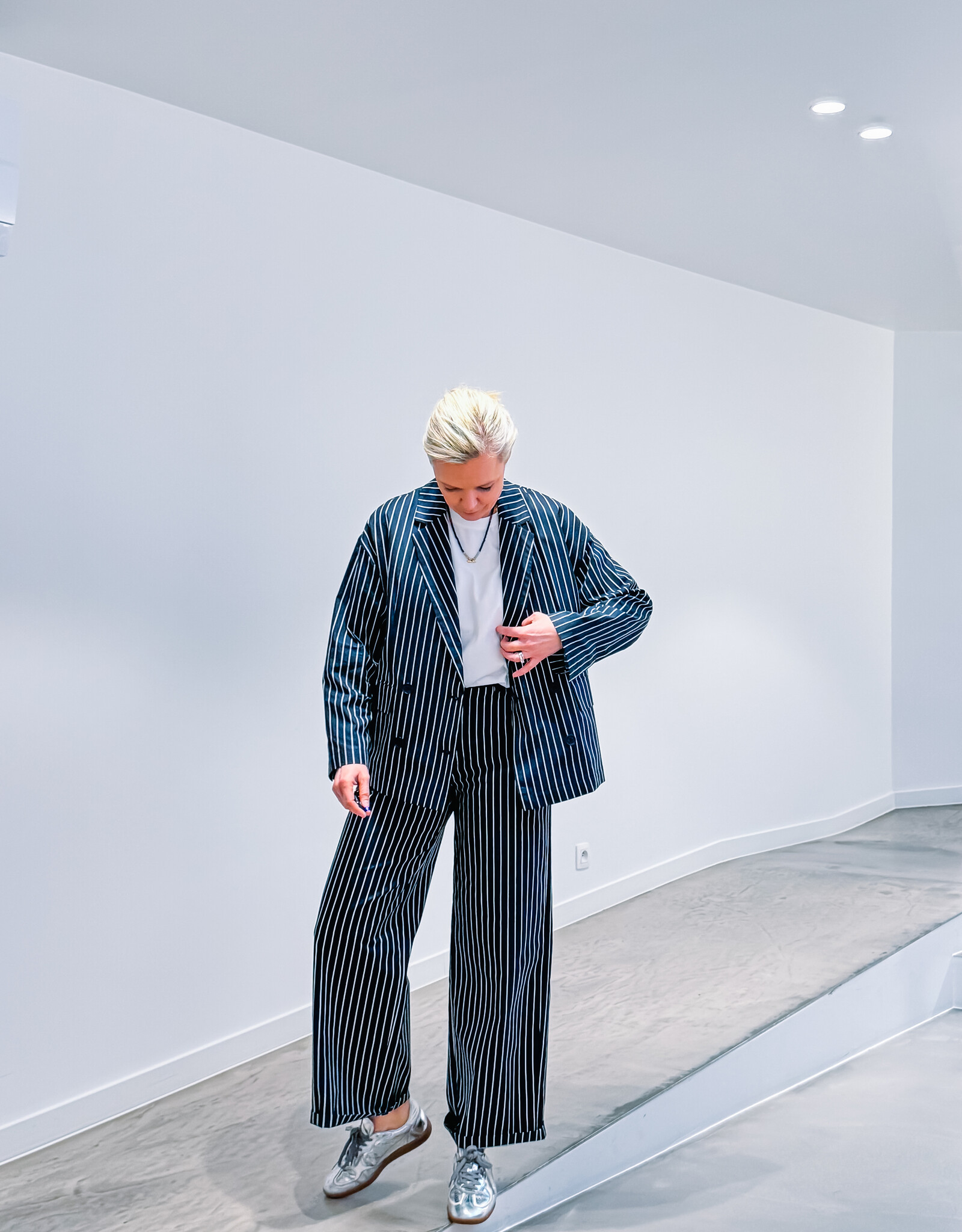 The Tiny Big Sister Broek 'Striped Twill' - Navy - The Tiny Big Sister