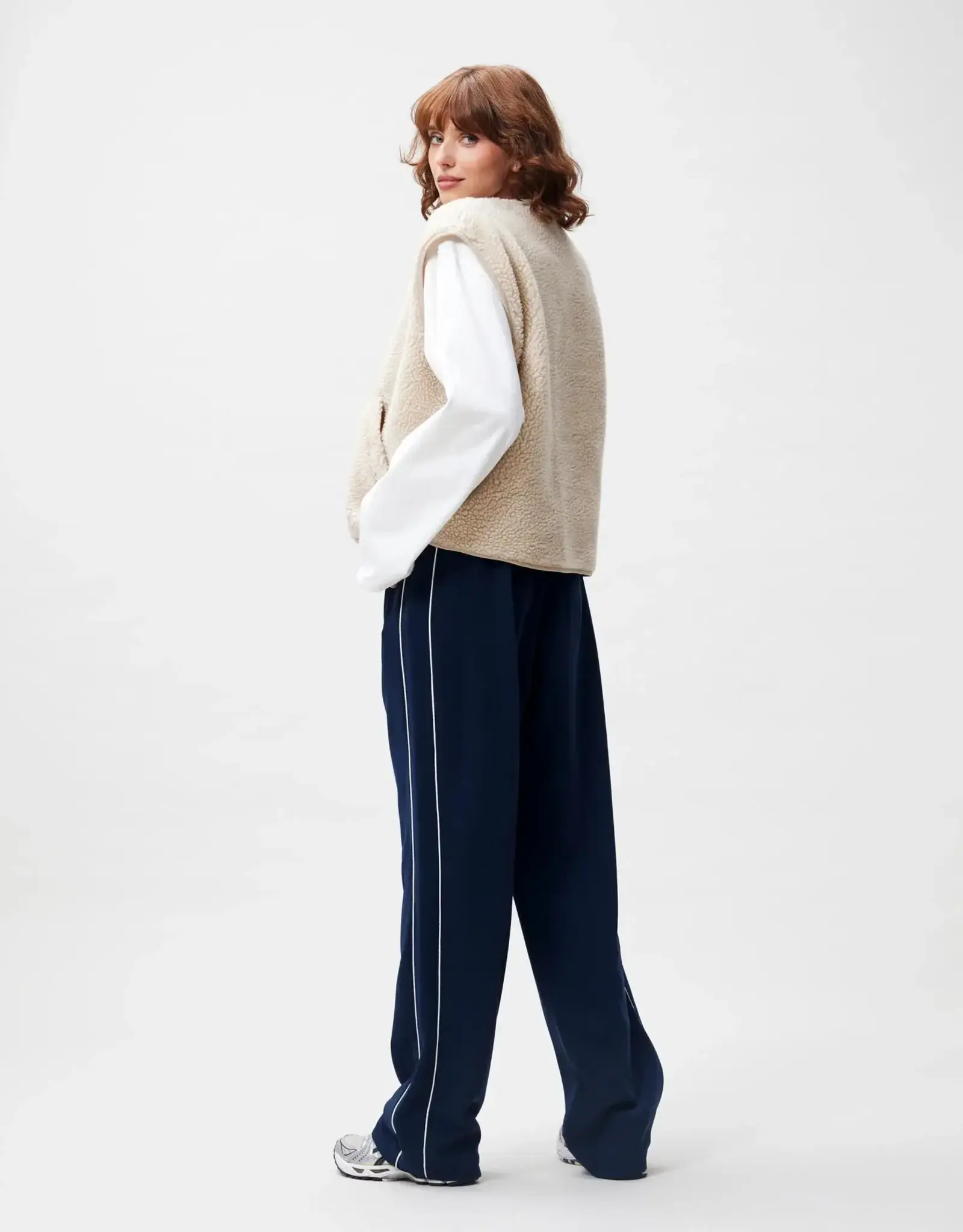 Catwalk Junkie Bodywarmer 'Teddy' - Cement - Catwalk Junkie