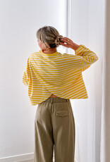 The Golden House Mom T-Shirt Long Sleeve 'Otie' - Yellow/White TU